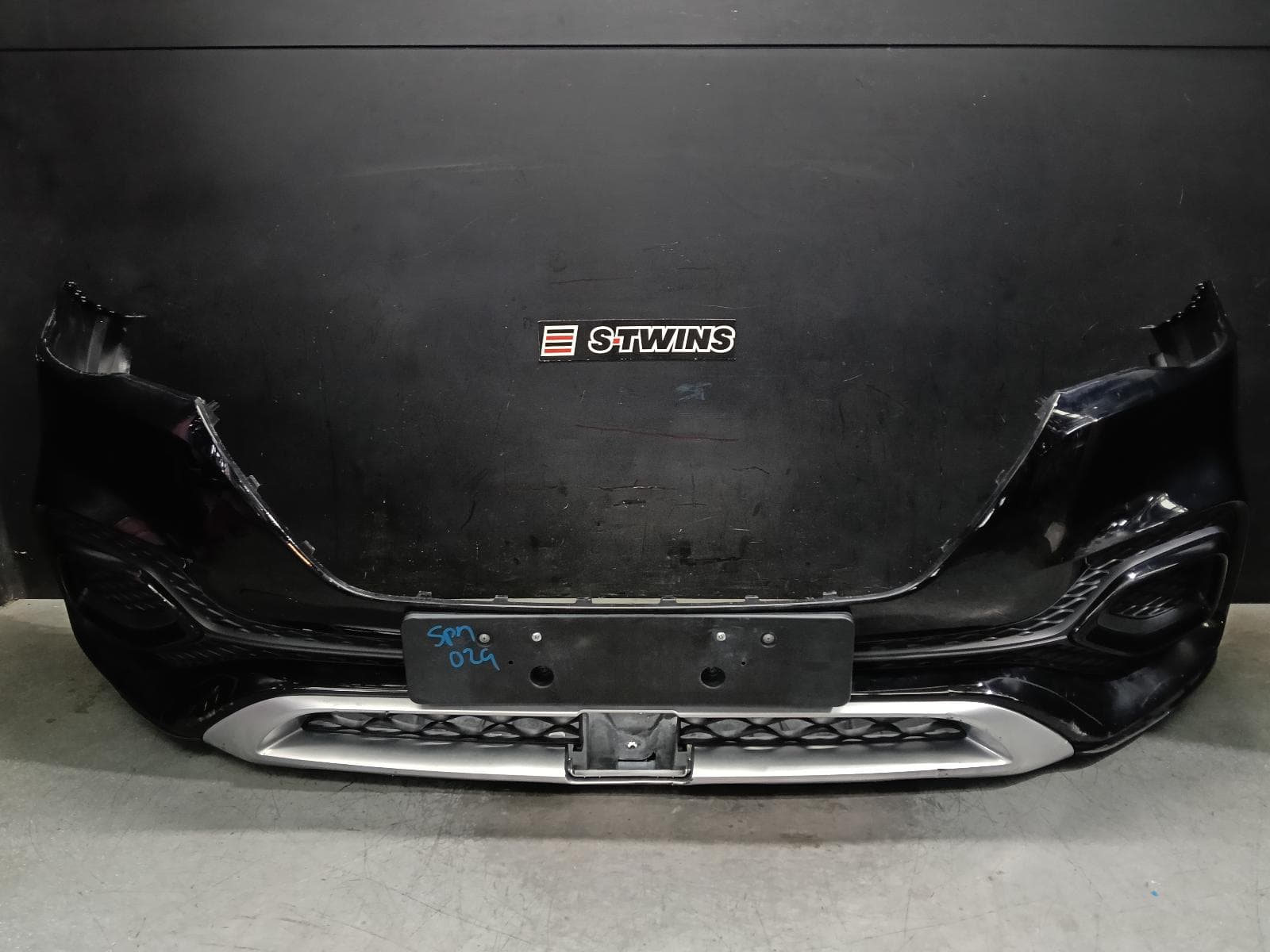 Used auto part listing image: 2021 MG HS FRONT BUMPER SAS23, BUMPER BAR, 09/19-12/24 0000407213