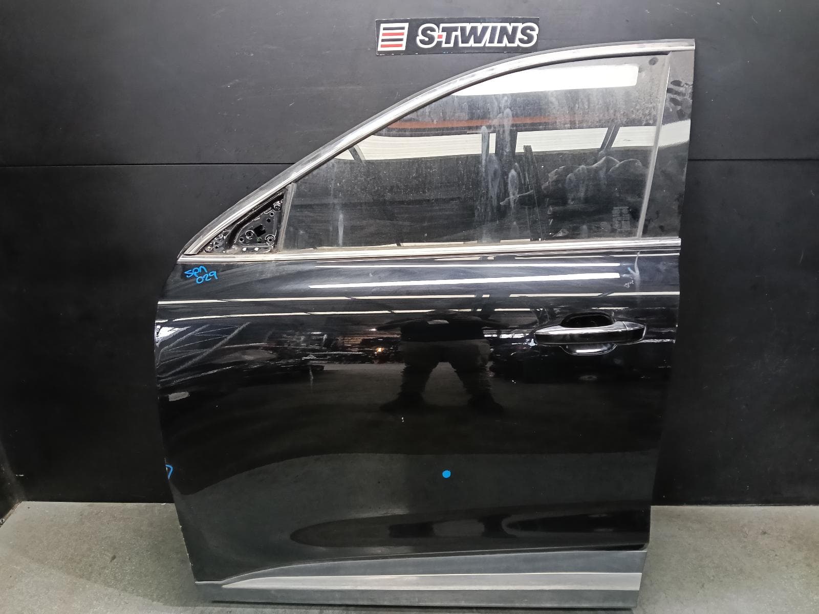 Used auto part listing image: 2021 MG HS LEFT FRONT DOOR SAS23, 09/19-12/24 0000407218