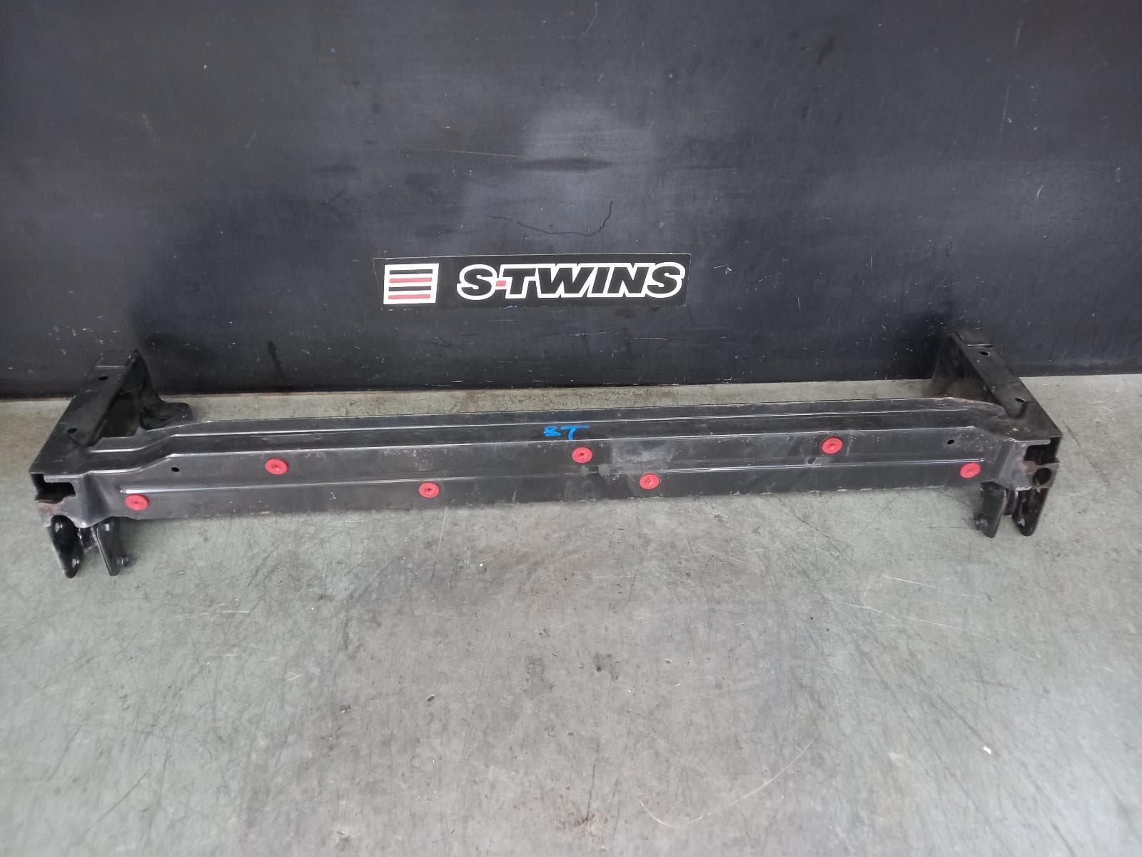 Used auto part listing image: 2014 FORD KUGA RADIATOR SUPPORT RADIATOR SUPPORT LOWER, TF, 11/12-09/16 0000360379
