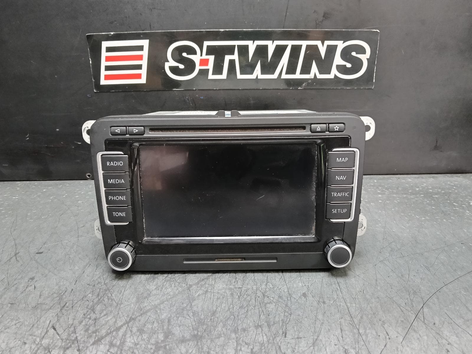 Used auto part listing image: 2010 VOLKSWAGEN TRANSPORTER TOUCHSCREEN NAVIGATION (RNS510), 08/04-06/15 0000381004