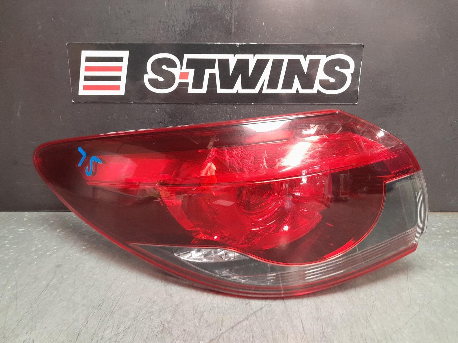 Used auto part listing image: 2018 MAZDA 6 LEFT TAILLIGHT GJ-GL, IN BODY, WAGON, TOURING/GT SP/ATENZA/TAKAMI, 10/14-12/24 0000360087