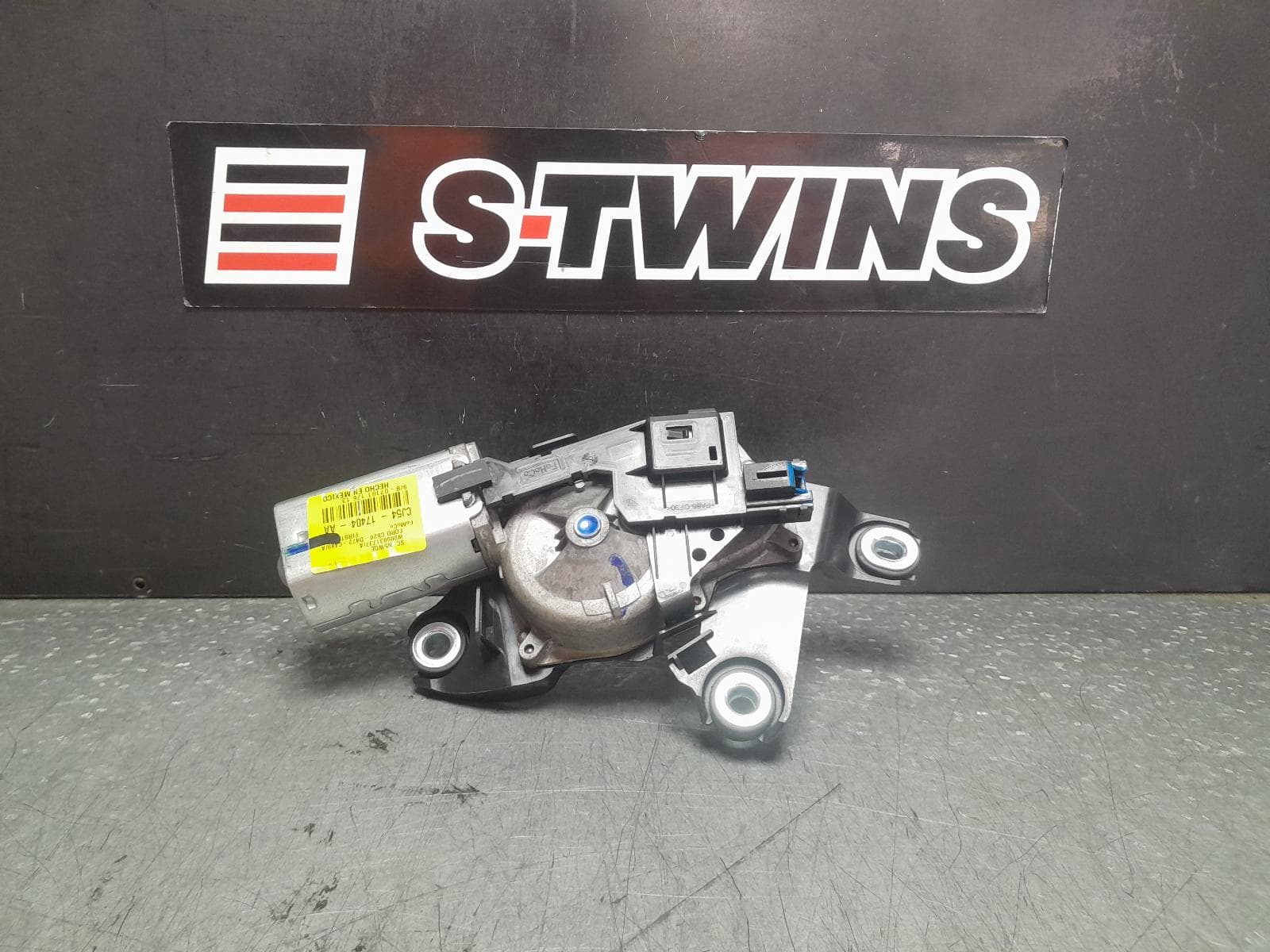 Used auto part listing image: 2013 FORD KUGA WIPER MOTOR TAILGATE, TF, 11/12-09/16 0000360656