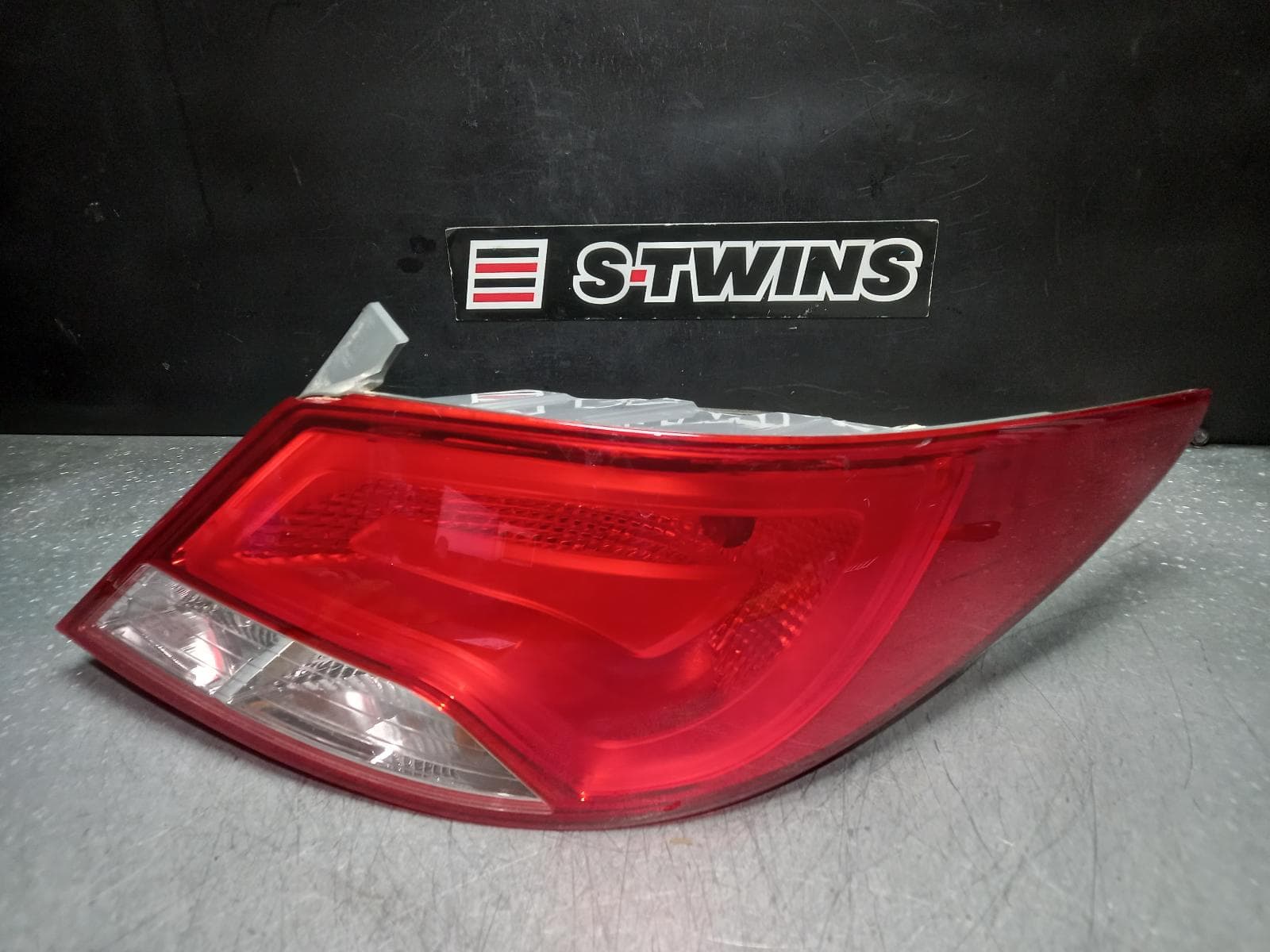 Used auto part listing image: 2016 HYUNDAI ACCENT RIGHT TAILLIGHT RB, SEDAN, 09/14-12/19 0000374182