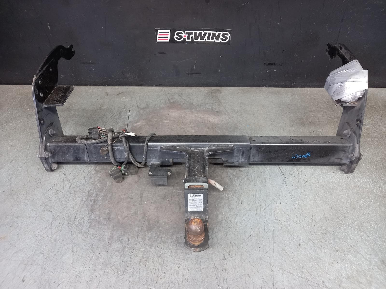 Used auto part listing image: 2014 MAZDA BT50 TOWBAR UP, UTE BACK TYPE, 2WD/4WD, 10/11-06/15 0000389628