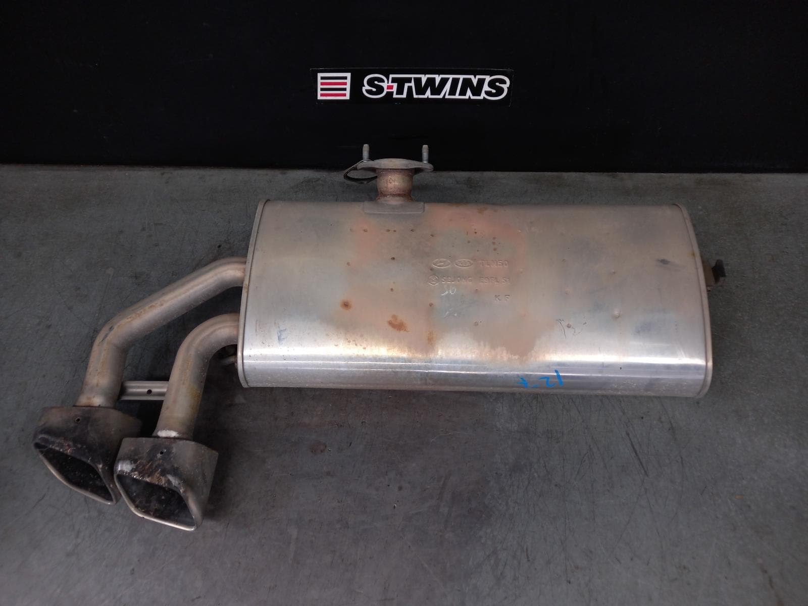Used auto part listing image: 2016 HYUNDAI TUCSON MUFFLER TL, DUAL EXHAUST, 06/15-01/21 0000373913