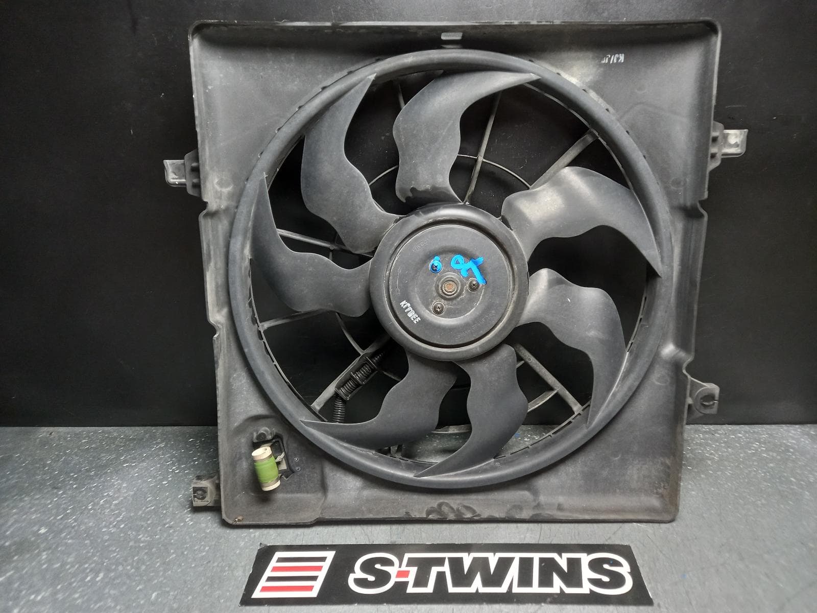 Used auto part listing image: 2016 HYUNDAI TUCSON FAN RADIATOR FAN, 1.6, G4FJ, PETROL, TL, 06/15-06/18 0000374200