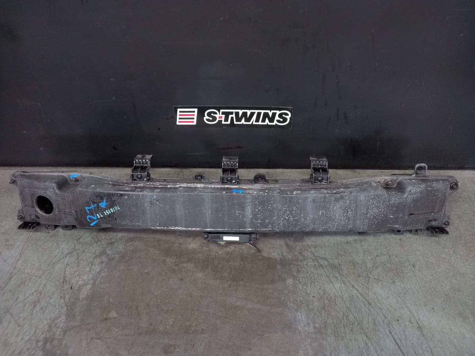 Used auto part listing image: 2016 HYUNDAI TUCSON R BAR BRACKET REINFO MAIN REINFORCEMENT, TL, CZECH BUILT (VIN TMAJ), 06/15-06/18 0000373912