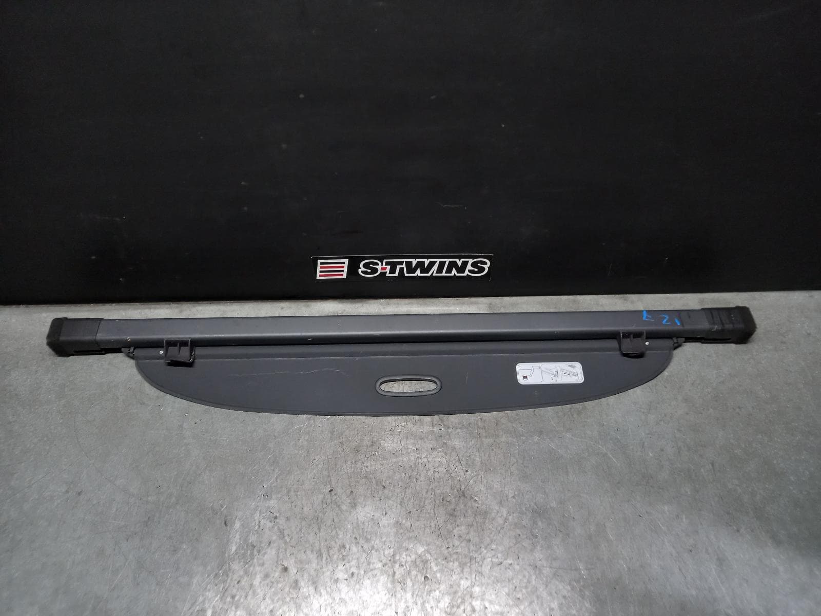 Used auto part listing image: 2016 HYUNDAI TUCSON PARCEL SHELF CARGO BLIND CARGO BLIND, TL, 06/15-01/21 0000374212