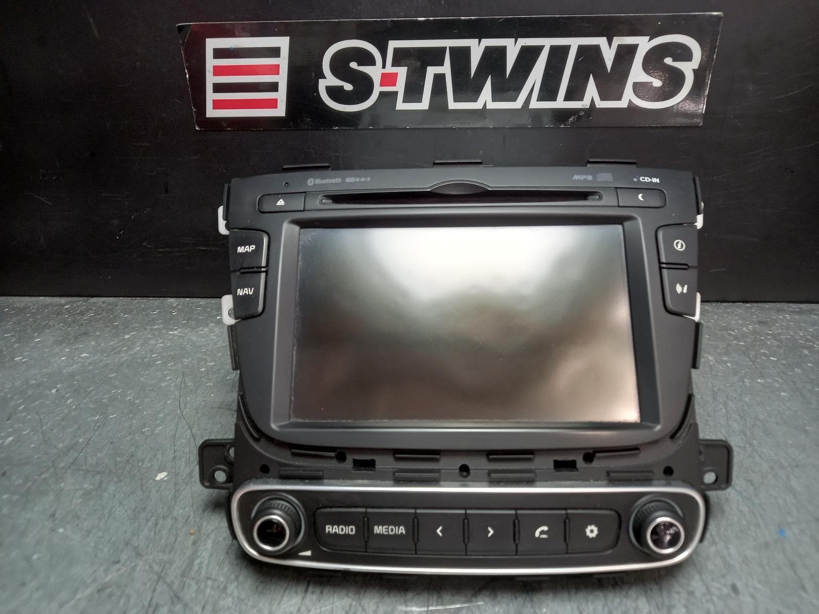 Used auto part listing image: 2013 KIA SORENTO SAT NAV, XM, 10/12-12/14 0000374297