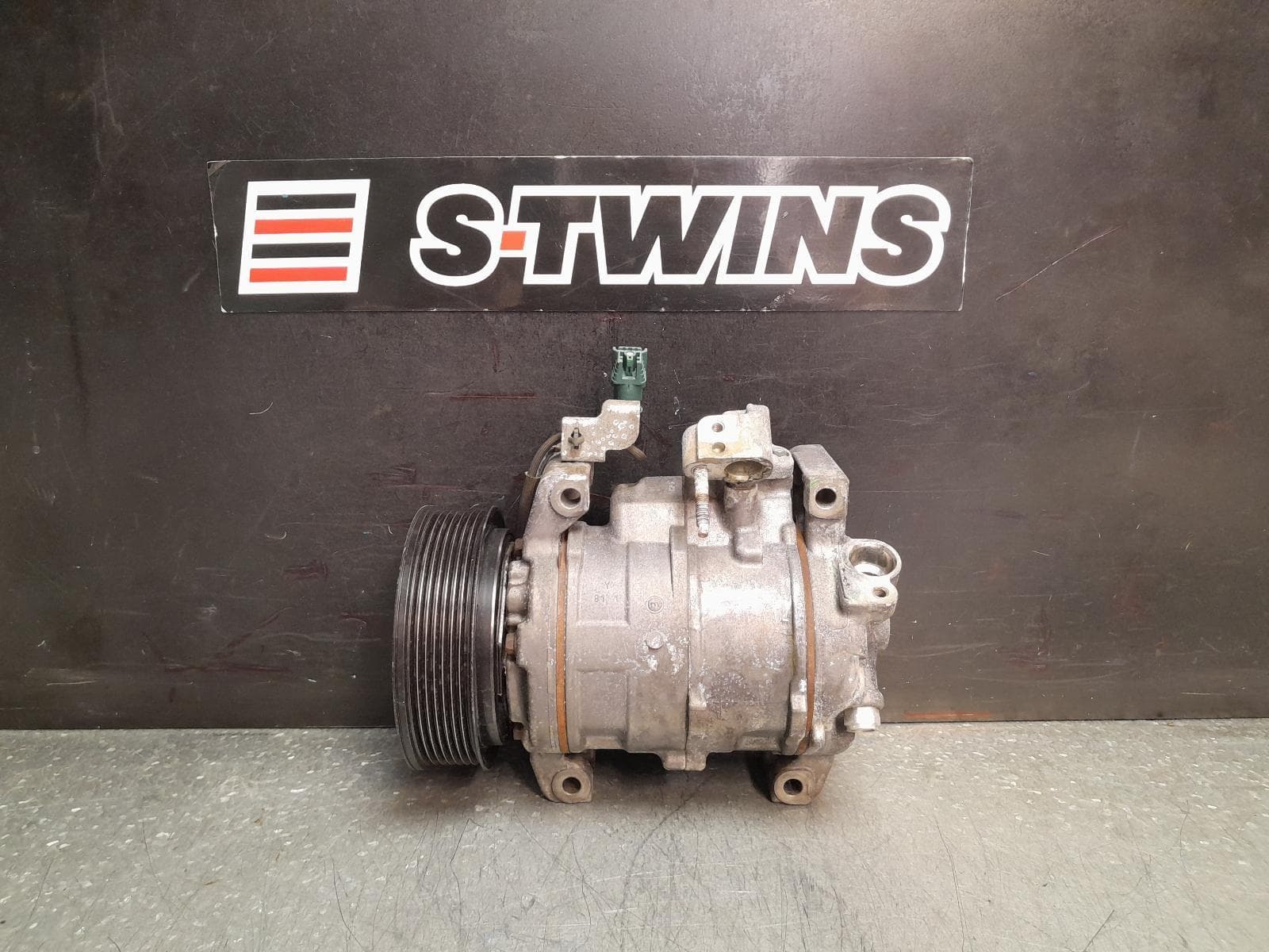 Used auto part listing image: 2016 HONDA ODYSSEY A C COMPRESSOR RC1, PETROL, 2.4, K24W, 02/14-03/22 0000370741