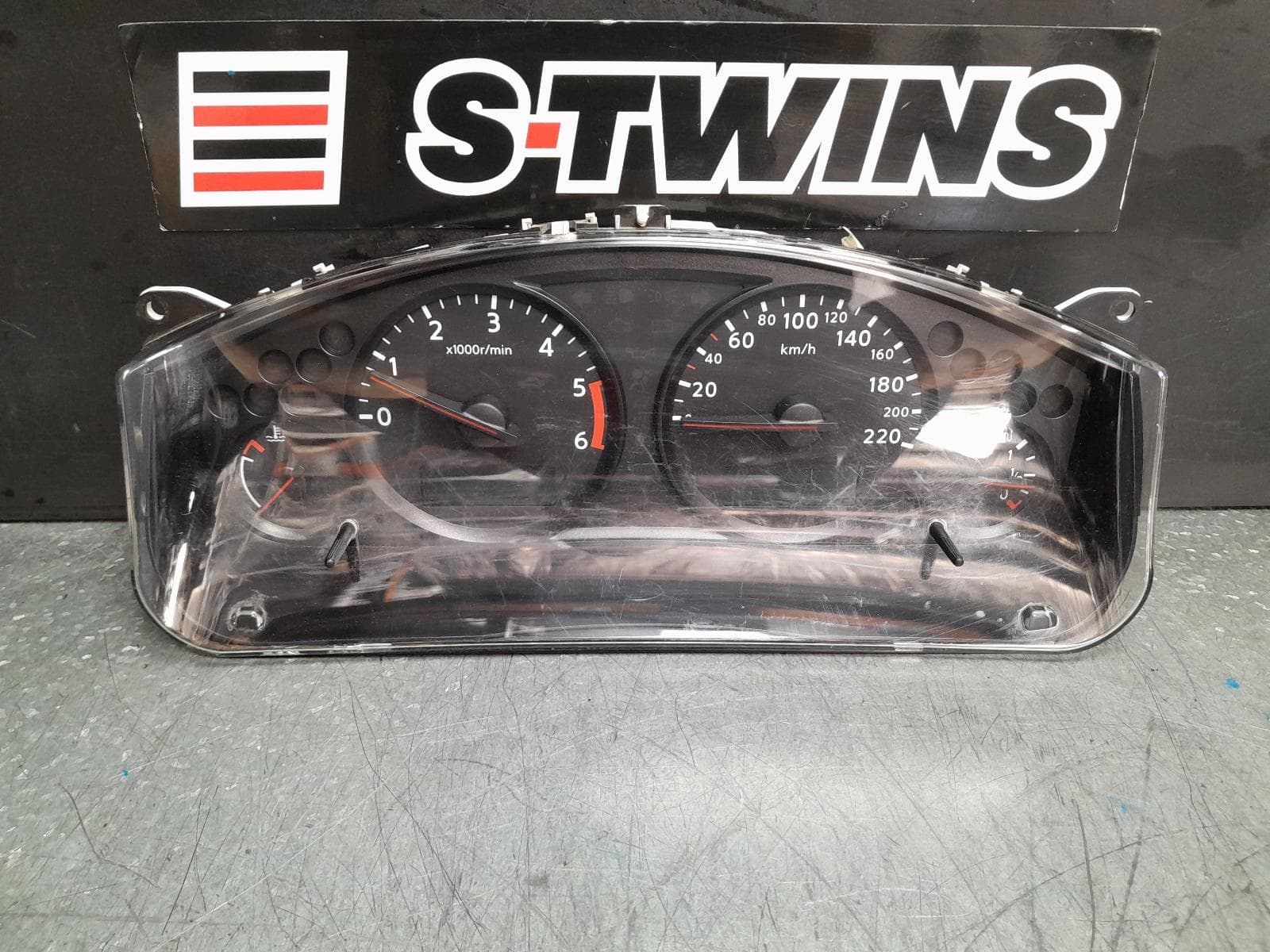 Used auto part listing image: 2014 NISSAN NAVARA INSTRUMENTCLUSTER D40 (VIN VSK), 2WD, DIESEL, 2.5, AUTO T/M, 01/10-08/15 0000375310