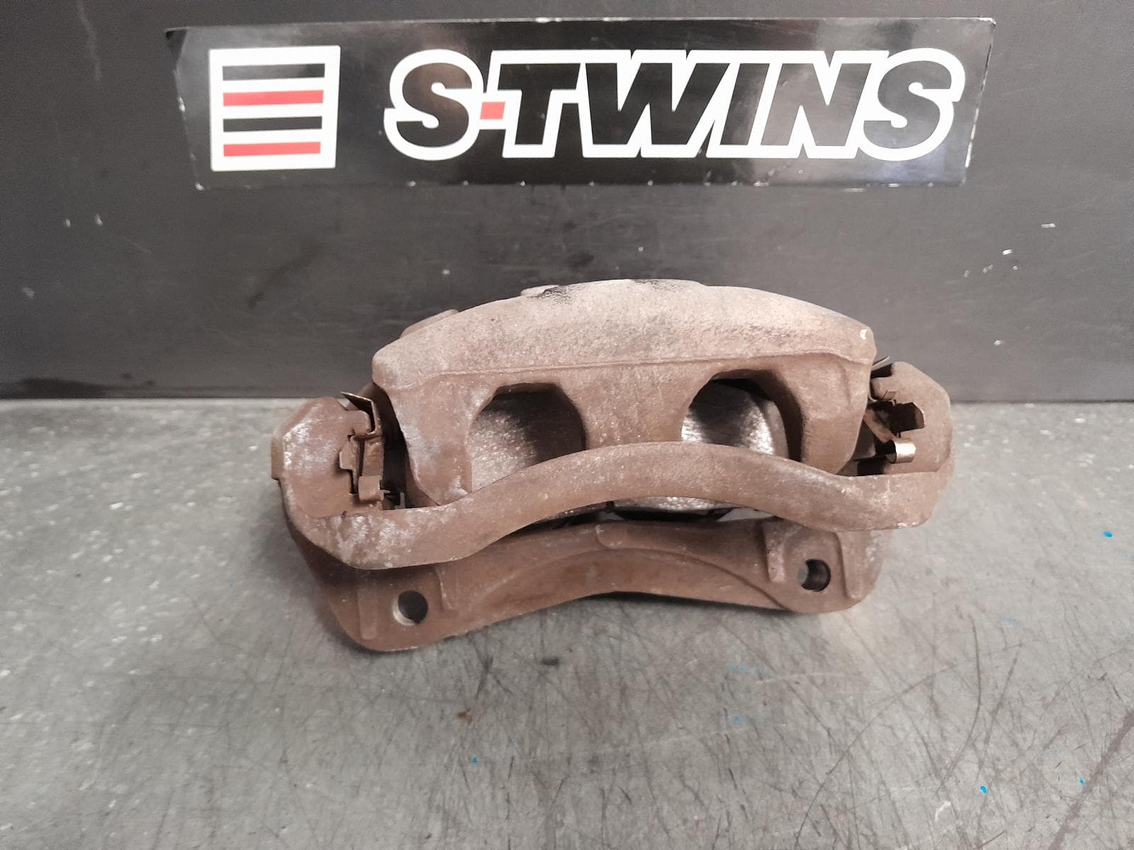 Used auto part listing image: 2014 NISSAN NAVARA CALIPER D40 (VIN VSK), LH FRONT, YD25 TYPE, 10/05-08/15 0000375321