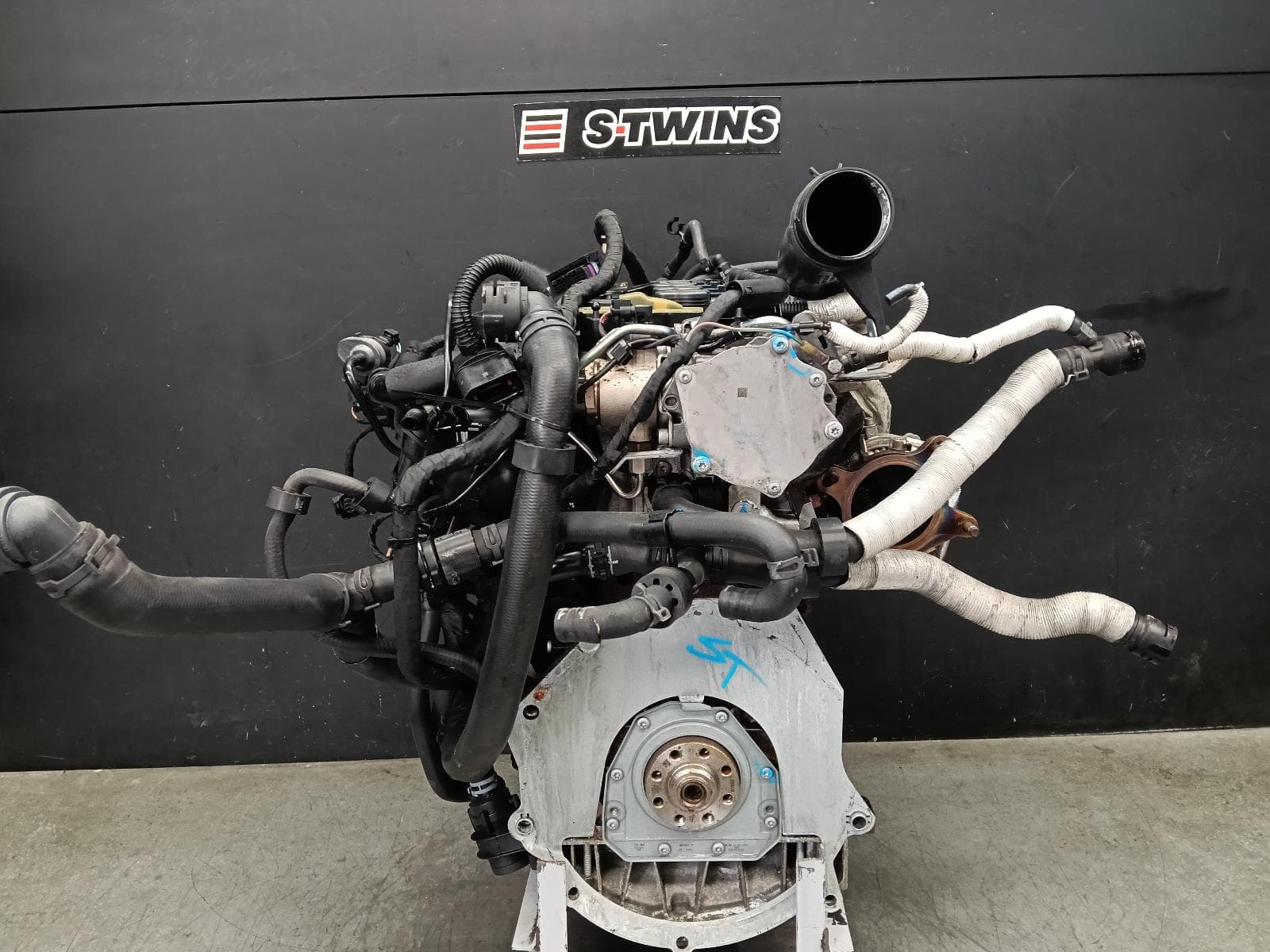 Used auto part listing image: 2014 AUDI Q3 ENGINE PETROL, 2.0, TURBO, 125TFSi (125kW), 8U, CCZC CODE, 03/12-12/18 0000409056