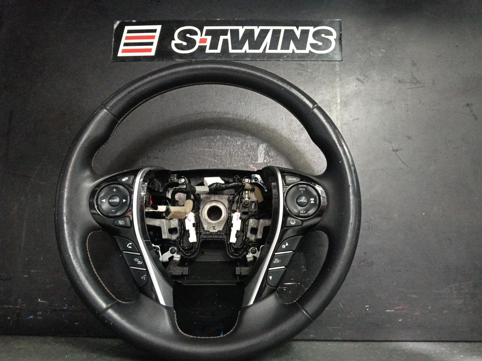 Used auto part listing image: 2019 HONDA ODYSSEY STEERING WHEEL LEATHER, RC1, 02/14-12/20 0000398504