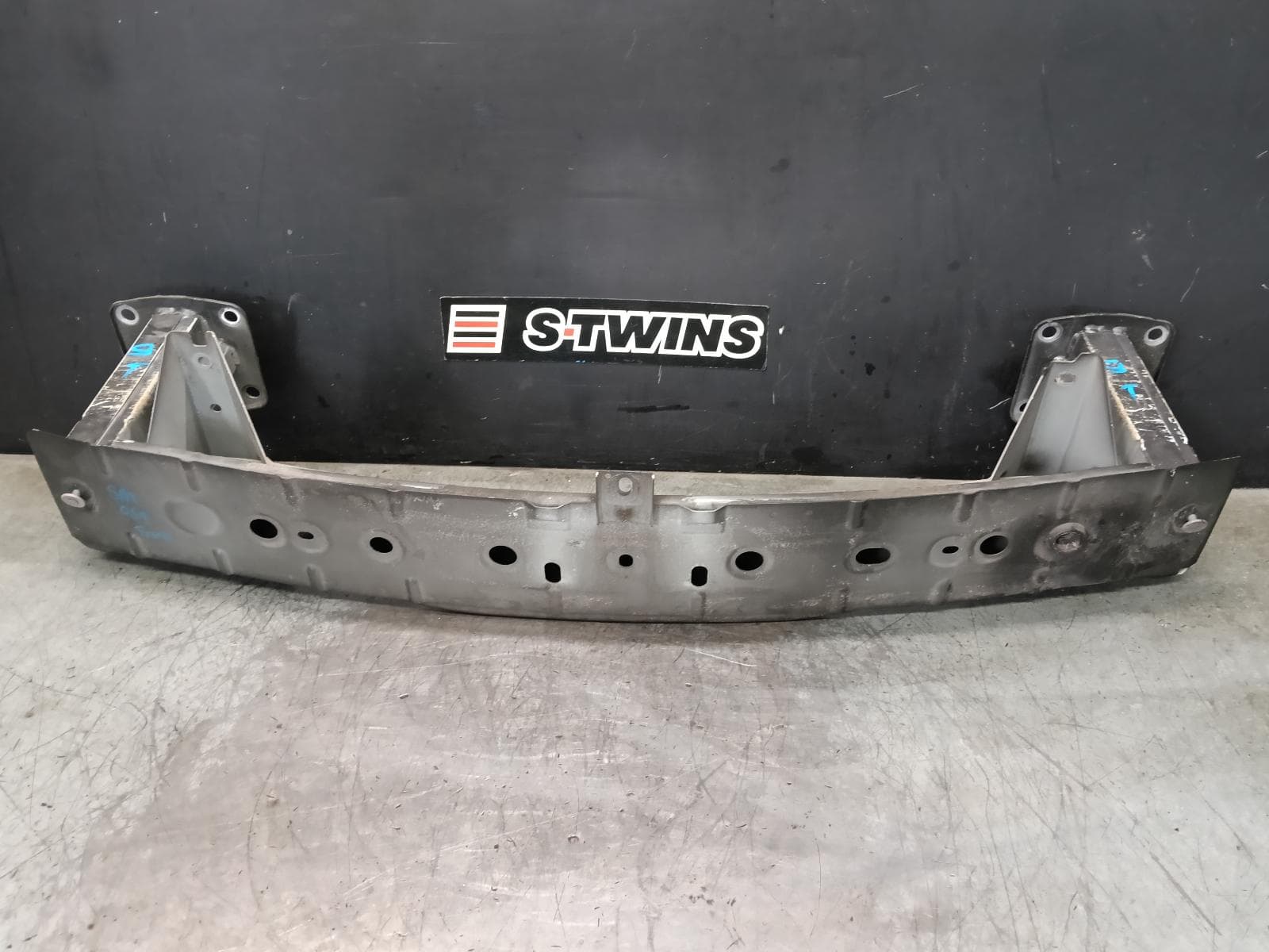 Used auto part listing image: 2019 MAZDA CX9 F BAR REINFORC BRACK MAIN REINFORCEMENT, TC, 07/16-12/24 0000393187