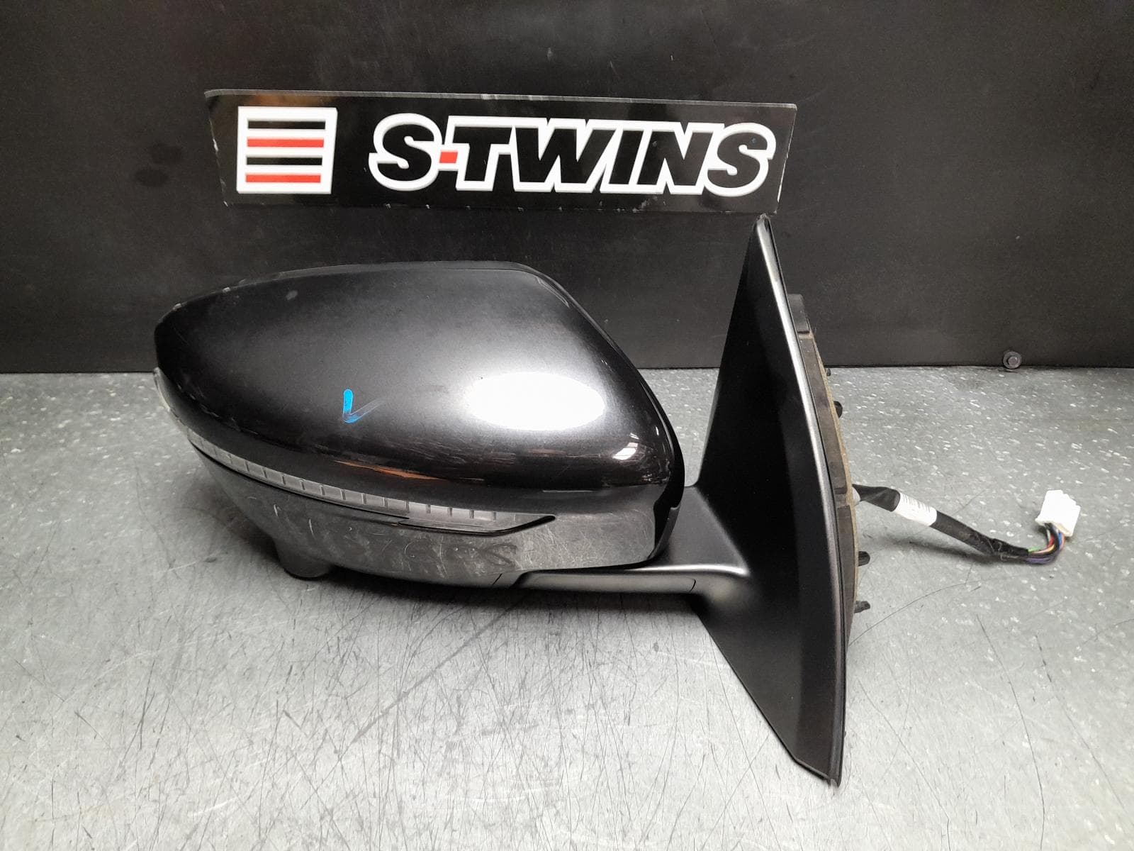 Used auto part listing image: 2014 NISSAN QASHQAI RIGHT DOOR MIRROR J11, Ti/TL, POWER FOLD, W/ CAMERA TYPE, 12/13-06/17 0000373784