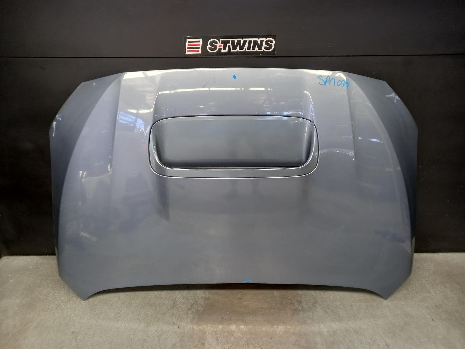 Used auto part listing image: 2016 SUBARU LEVORG BONNET V1, 05/16-12/20 0000375227