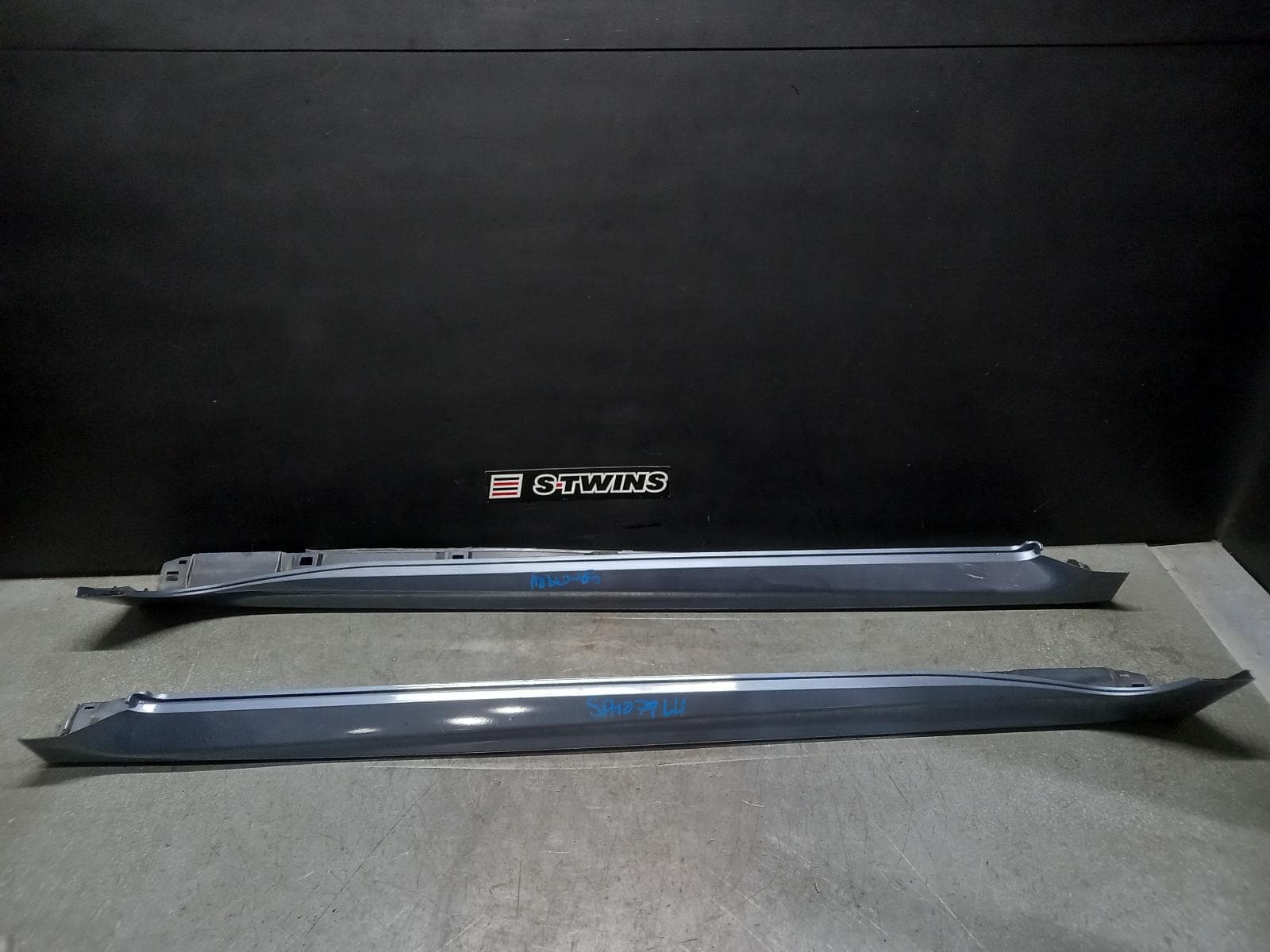 Used auto part listing image: 2016 SUBARU LEVORG SIDE STEP SKIRT V1, ASSY, 05/16- 0000375987