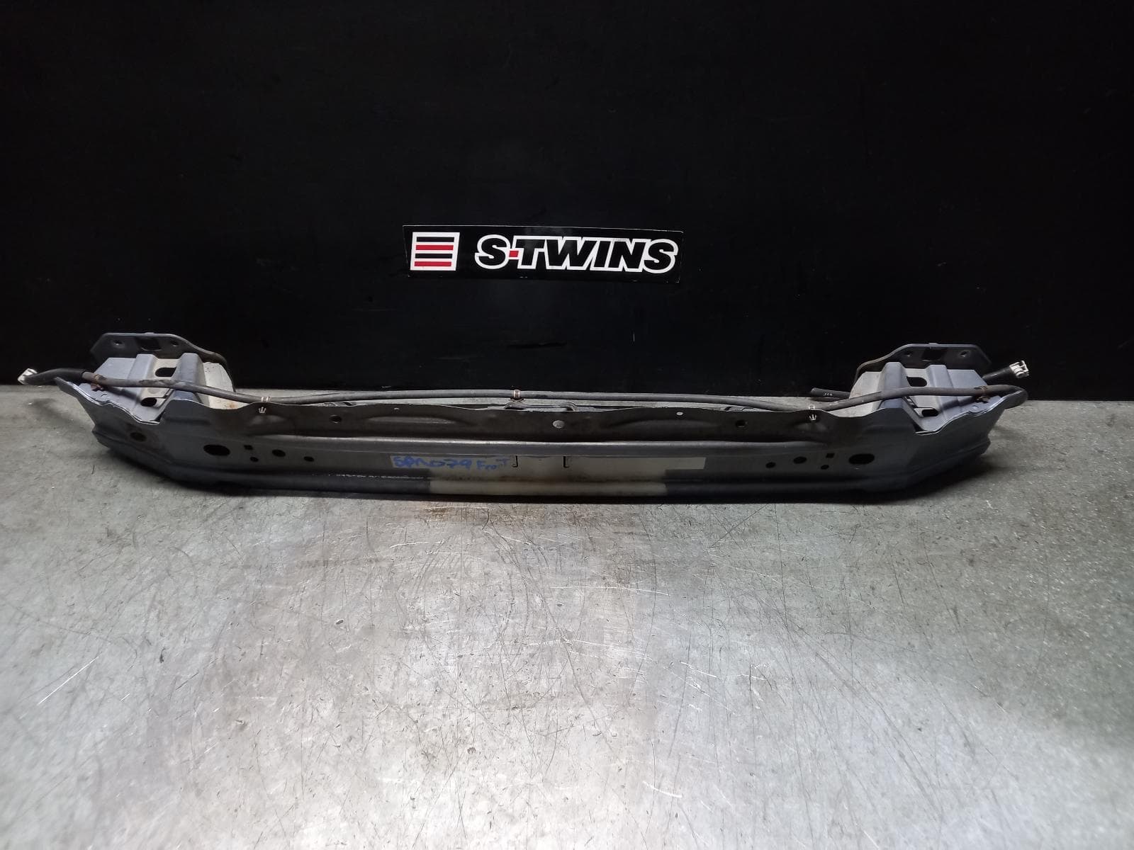 Used auto part listing image: 2016 SUBARU LEVORG F BAR REINFORC BRACK REINFORCEMENT, V1, 05/16-12/20 0000375990