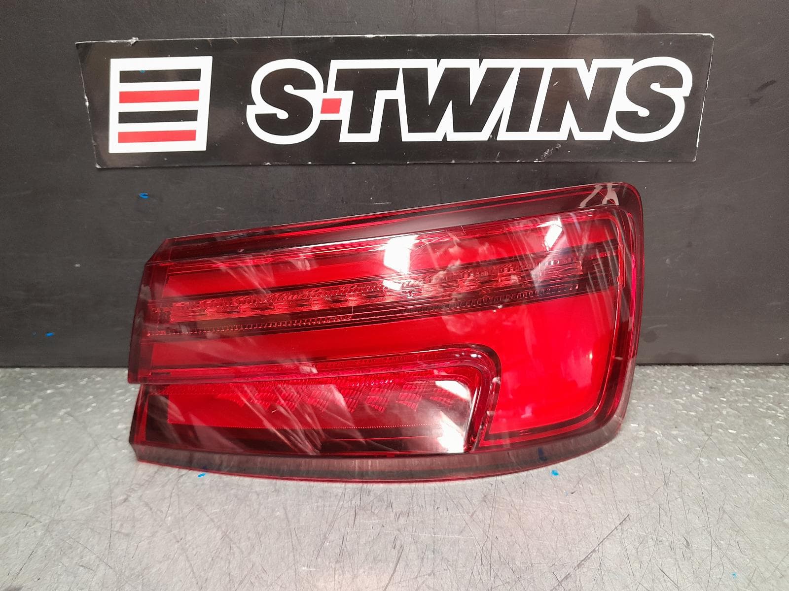 Used auto part listing image: 2016 AUDI A3 RIGHT TAILLIGHT A3/S3, 8V, SEDAN/CABRIO, LED TYPE, 05/16-10/20 0000375673