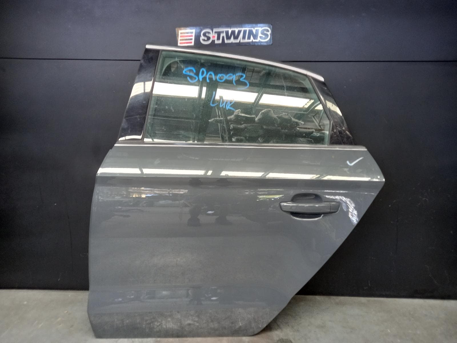 Used auto part listing image: 2016 AUDI A3 LEFT REAR DOOR SLIDING 8V, A3/S3/RS3, SEDAN, 11/13-10/20 0000375678