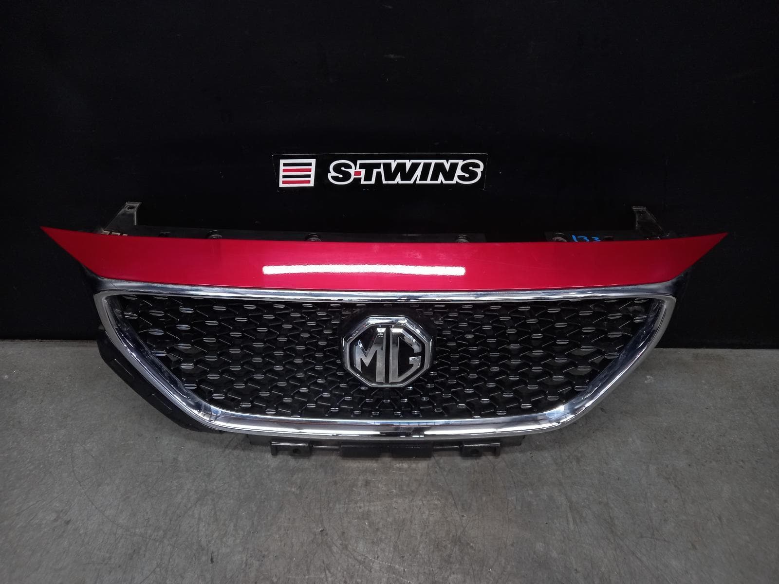 Used auto part listing image: 2020 MG HS GRILLE RADIATOR GRILLE, SAS23, 09/19-12/24 0000403172