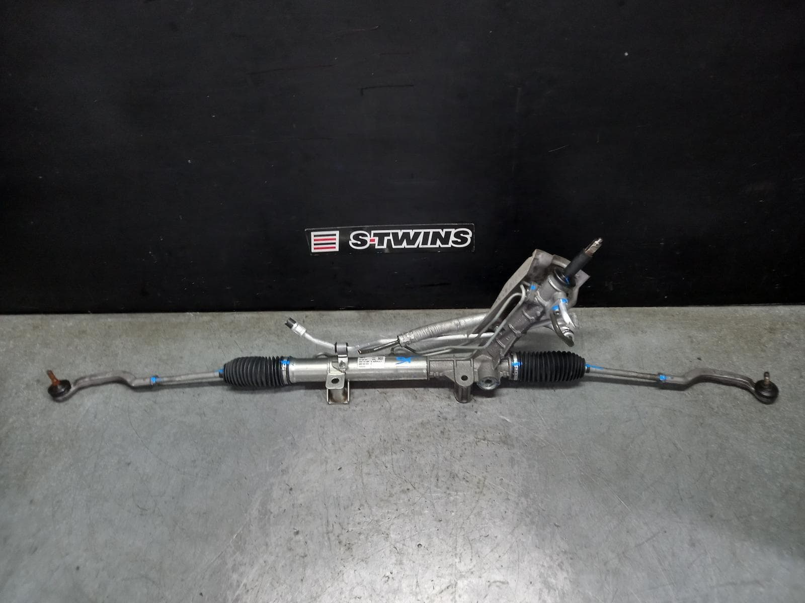 Used auto part listing image: 2020 MITSUBISHI EXPRESS STEERING BOX RACK SN, 03/20-12/22 0000401737