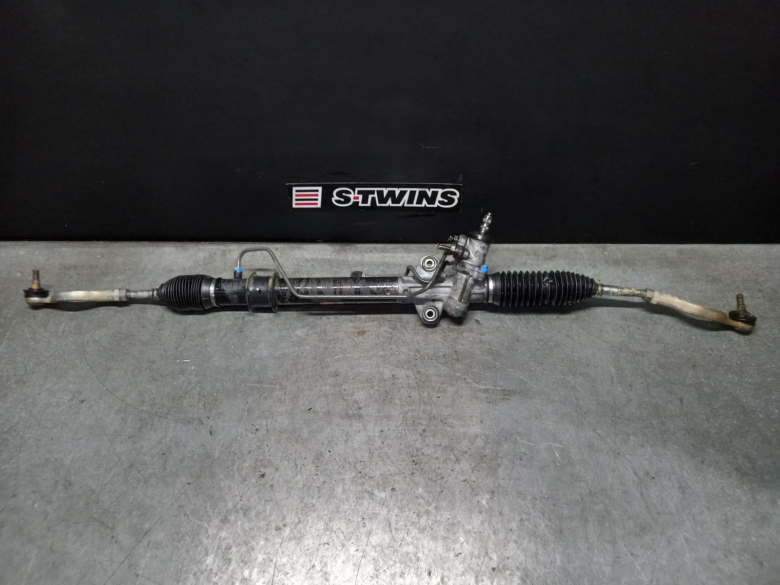 Used auto part listing image: 2014 MITSUBISHI TRITON STEERING BOX RACK ML-MN, POWER, 4WD, 07/06-04/15 0000376118