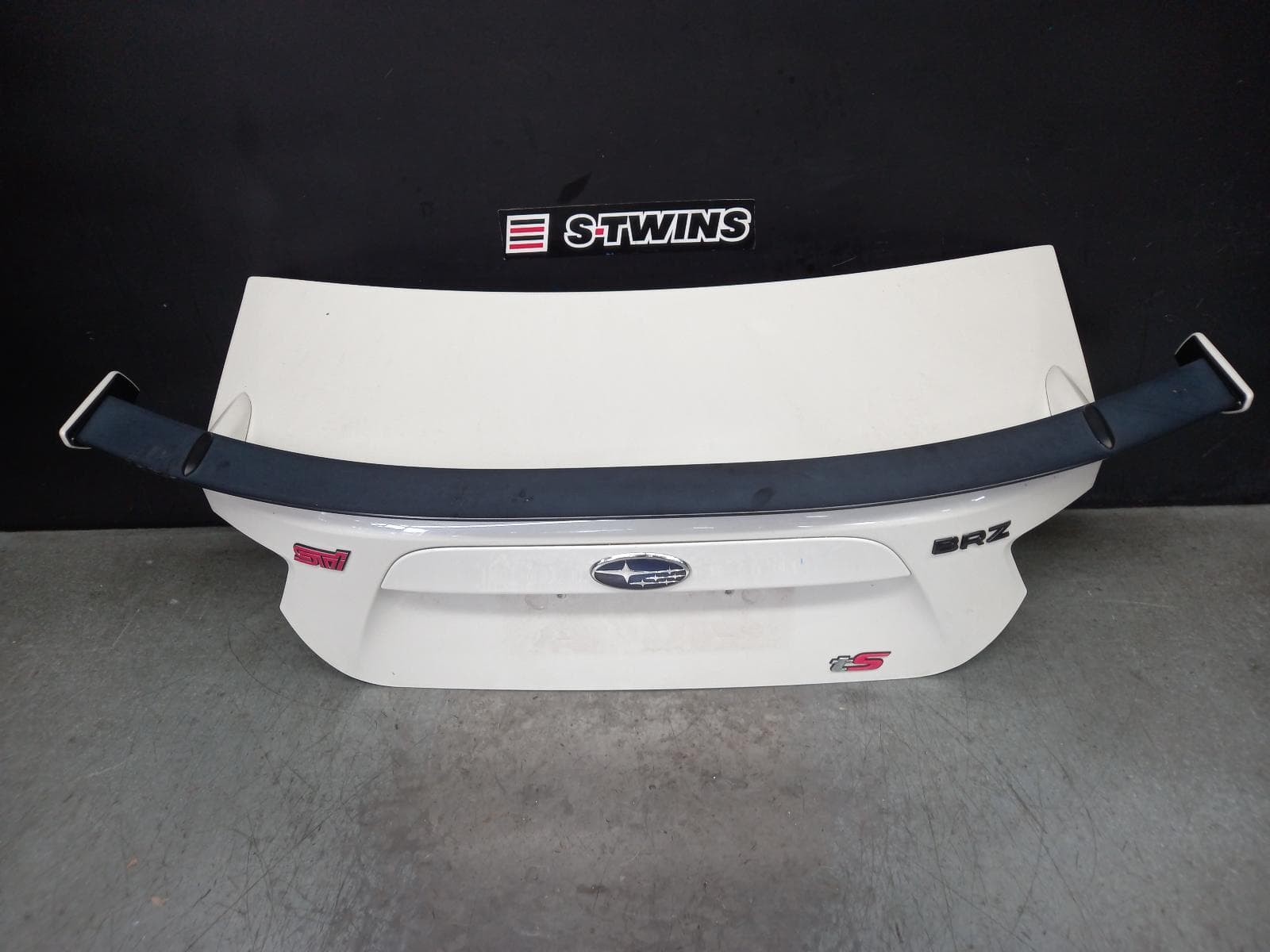 Used auto part listing image: 2018 SUBARU BRZ BOOTLID TAILGATE BOOTLID, Z1, 10/16-09/21 0000377606