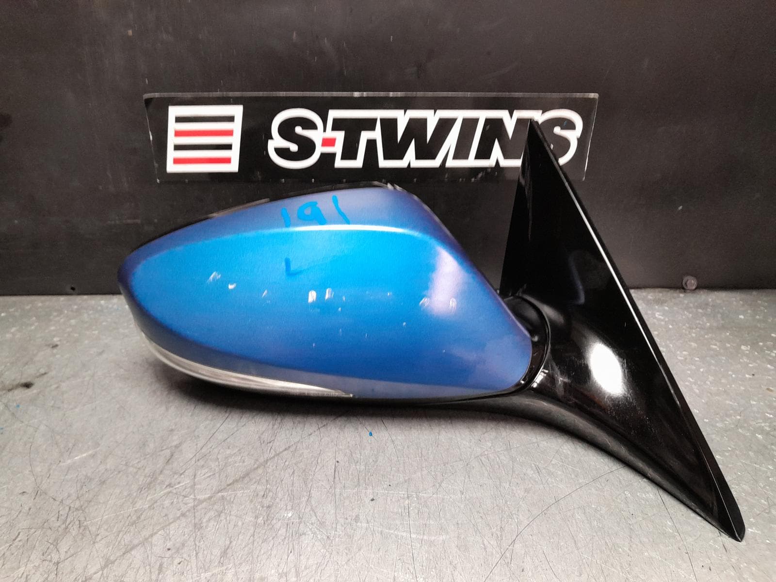 Used auto part listing image: 2015 HYUNDAI VELOSTER RIGHT DOOR MIRROR FS, MANUAL FOLDING, NON HEATED TYPE, 10/11-02/18 0000373924