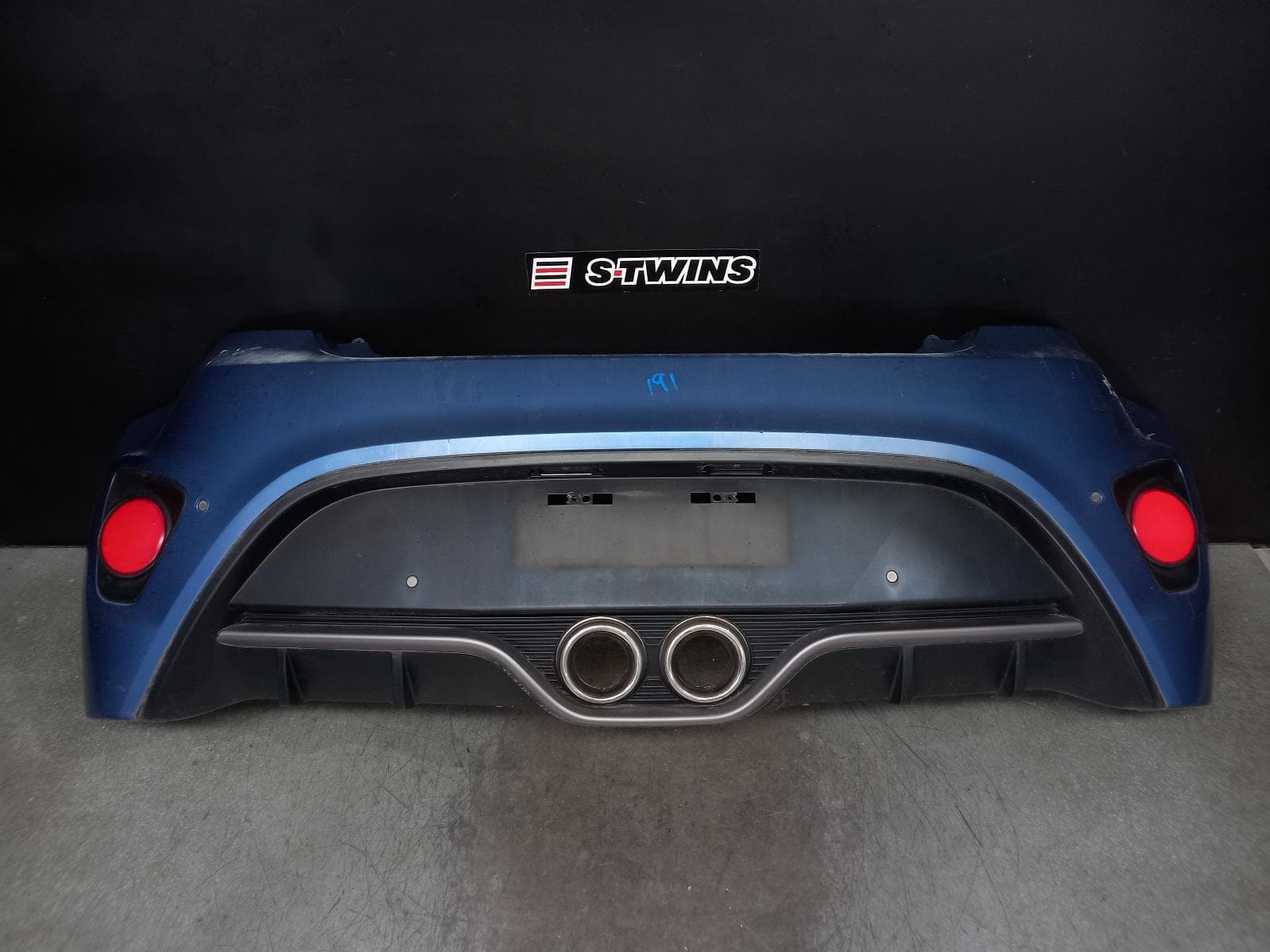Used auto part listing image: 2015 HYUNDAI VELOSTER REAR BUMPER FS, BUMPER BAR (2 PIECE), TURBO TYPE, 06/12-02/18 0000373821