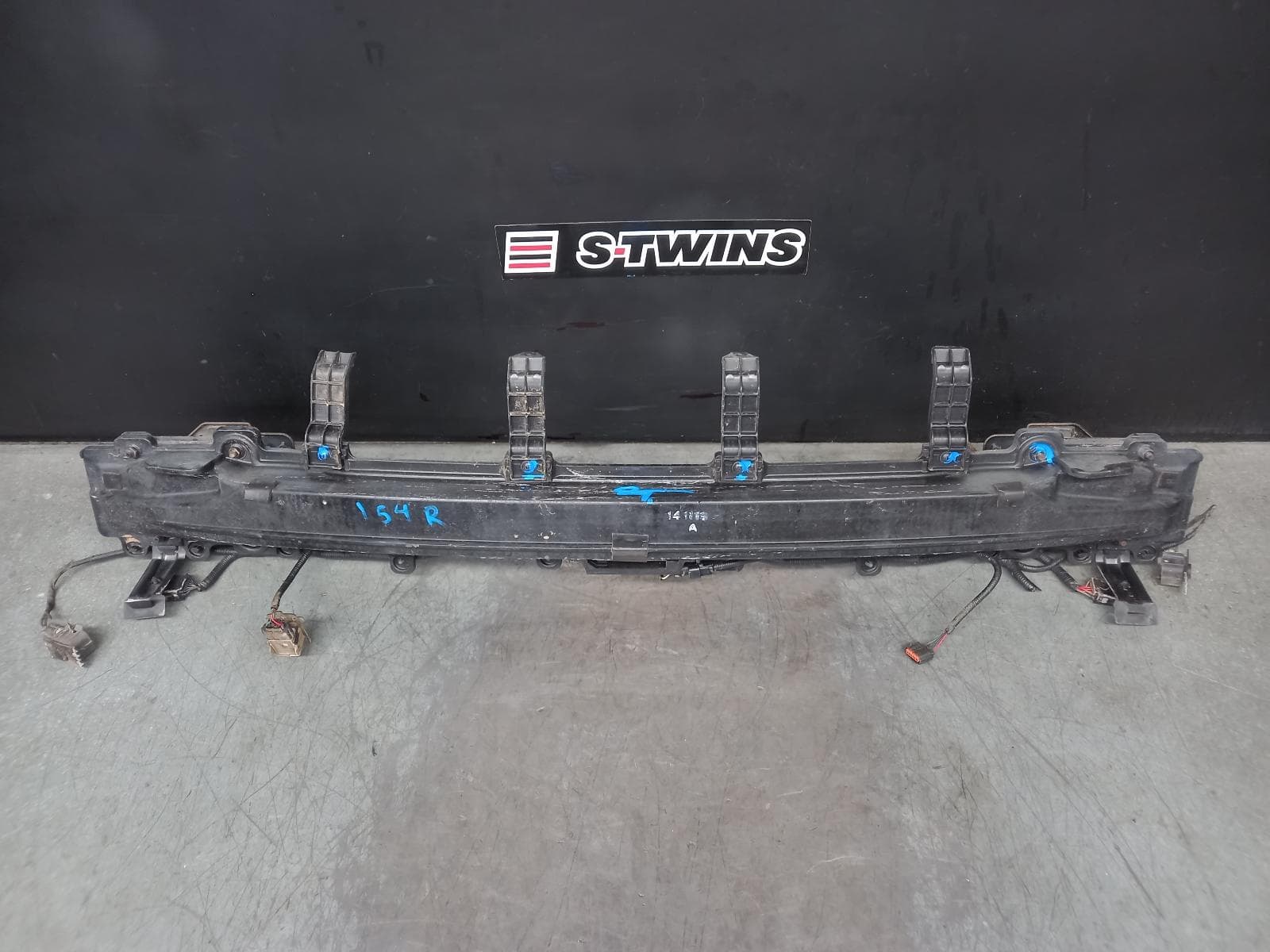 Used auto part listing image: 2015 HYUNDAI SONATA R BAR BRACKET REINFO MAIN REINFORCEMENT, LF, 10/14-07/17 0000373776