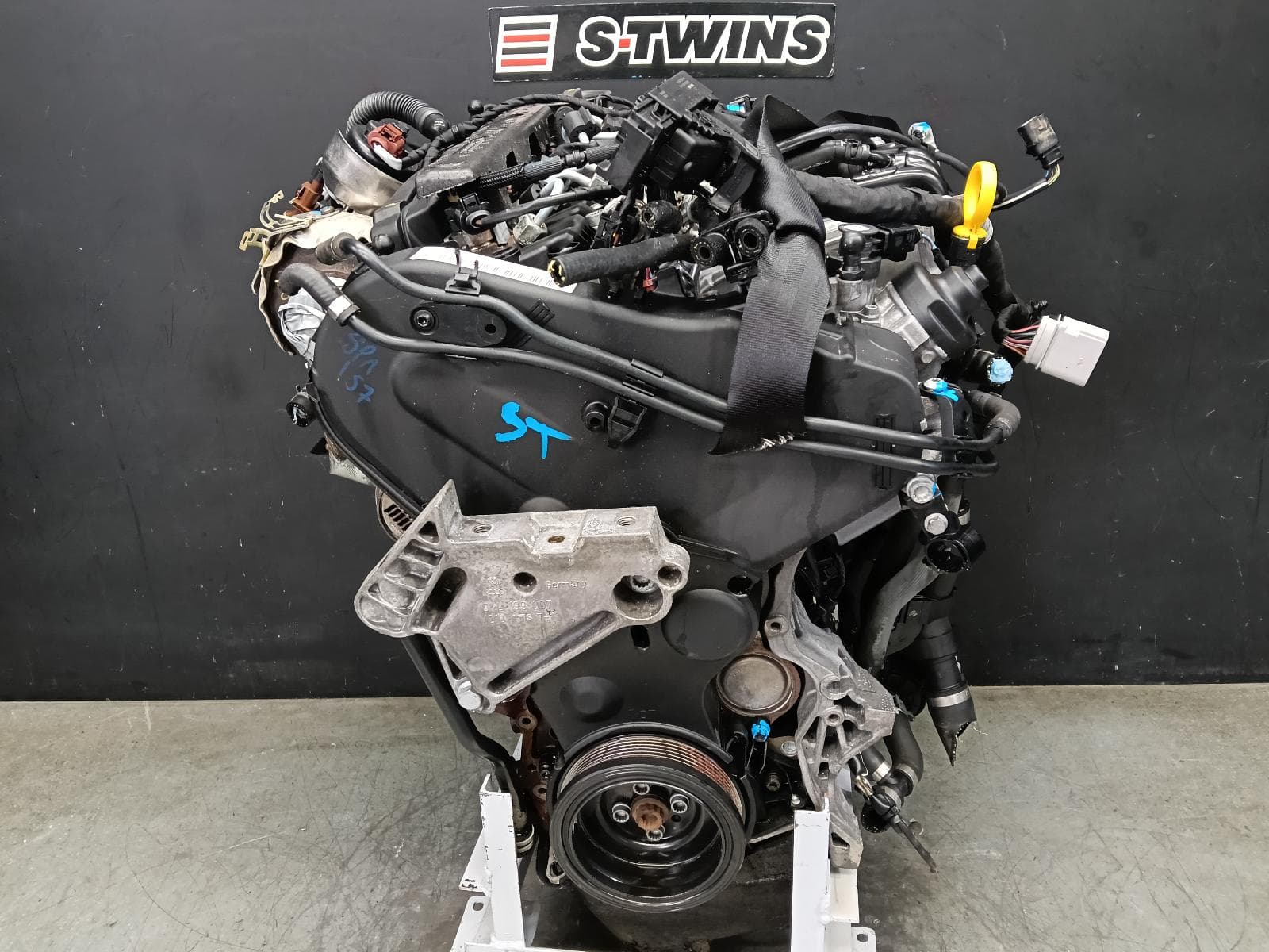 Used auto part listing image: 2016 VOLKSWAGEN TIGUAN ENGINE DIESEL, 2.0, TURBO, DFHA CODE, 5NA, 06/16-05/21 0000400460