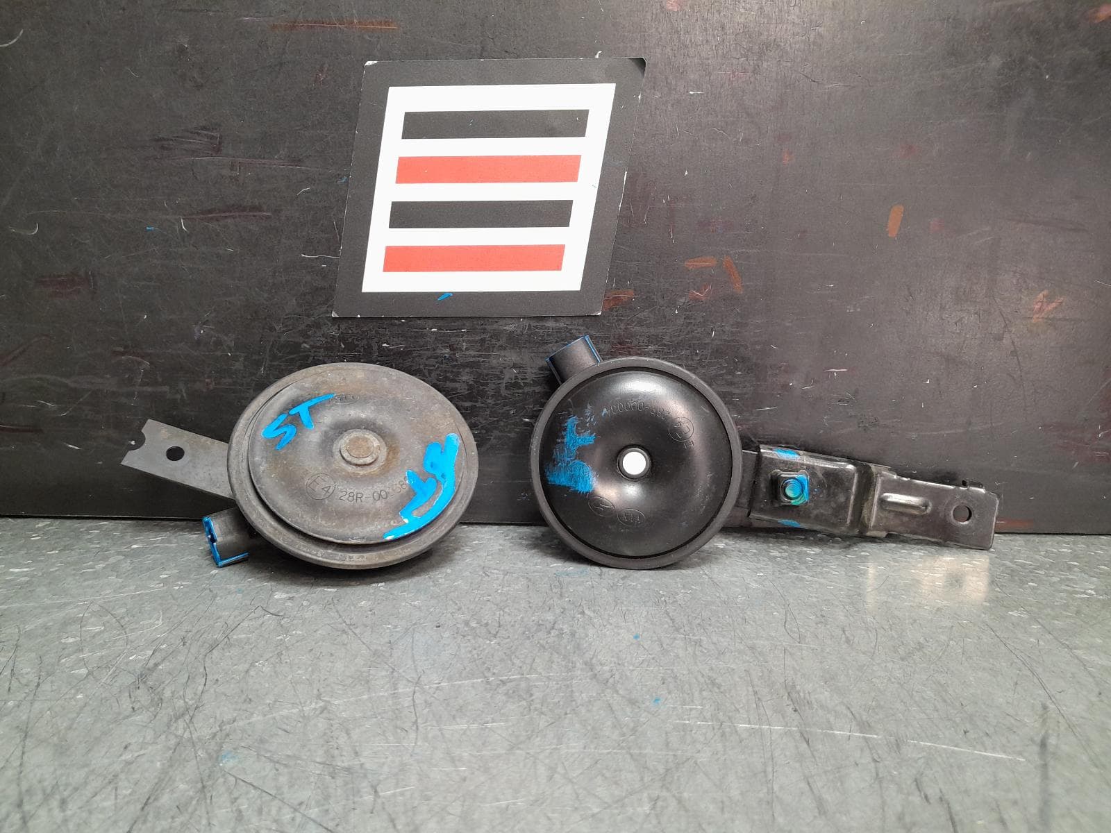 Used auto part listing image: 2019 HYUNDAI I30 HORN PD, HATCH, 03/17- 0000371469