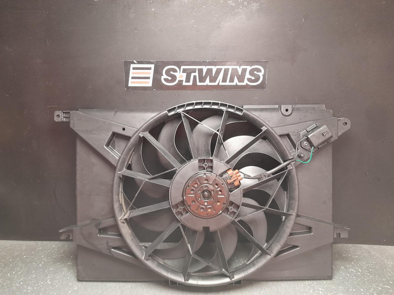 Used auto part listing image: 2012 FORD TERRITORY FAN DUAL FAN ASSY, PETROL, SX-SZ, 05/04-12/16 0000361802