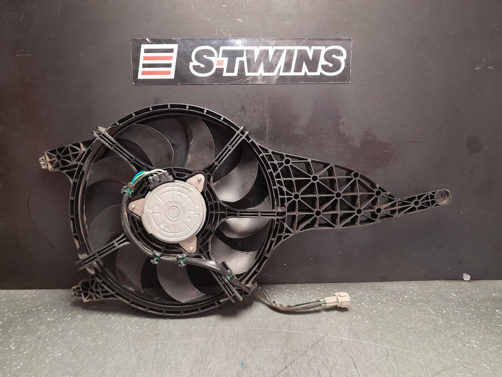 Used auto part listing image: 2011 NISSAN NAVARA FAN D40 (VIN MNT), A/C FAN, 2.5, YD25, DIESEL, 09/05-08/15 0000362617