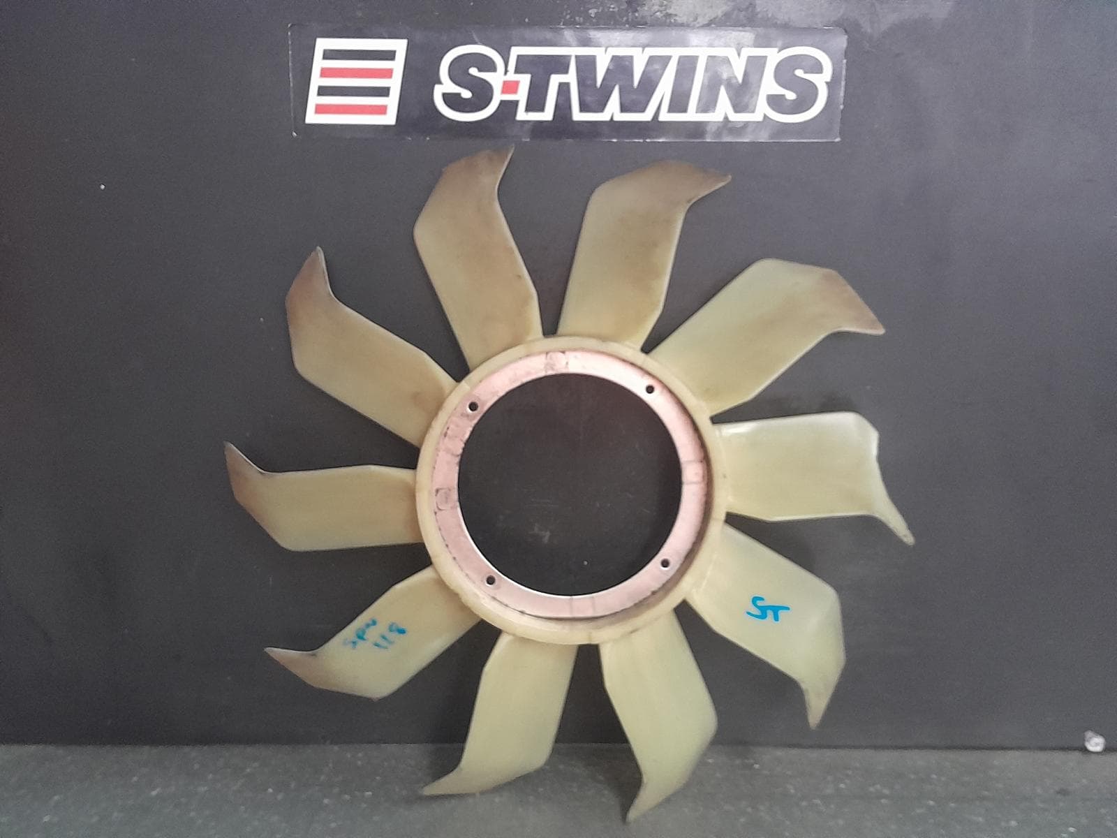 Used auto part listing image: 2017 ISUZU DMAX FAN ENGINE FAN (BLADES ONLY), DIESEL, 3.0, 4JJ1, RC, 05/12-06/20 0000359299