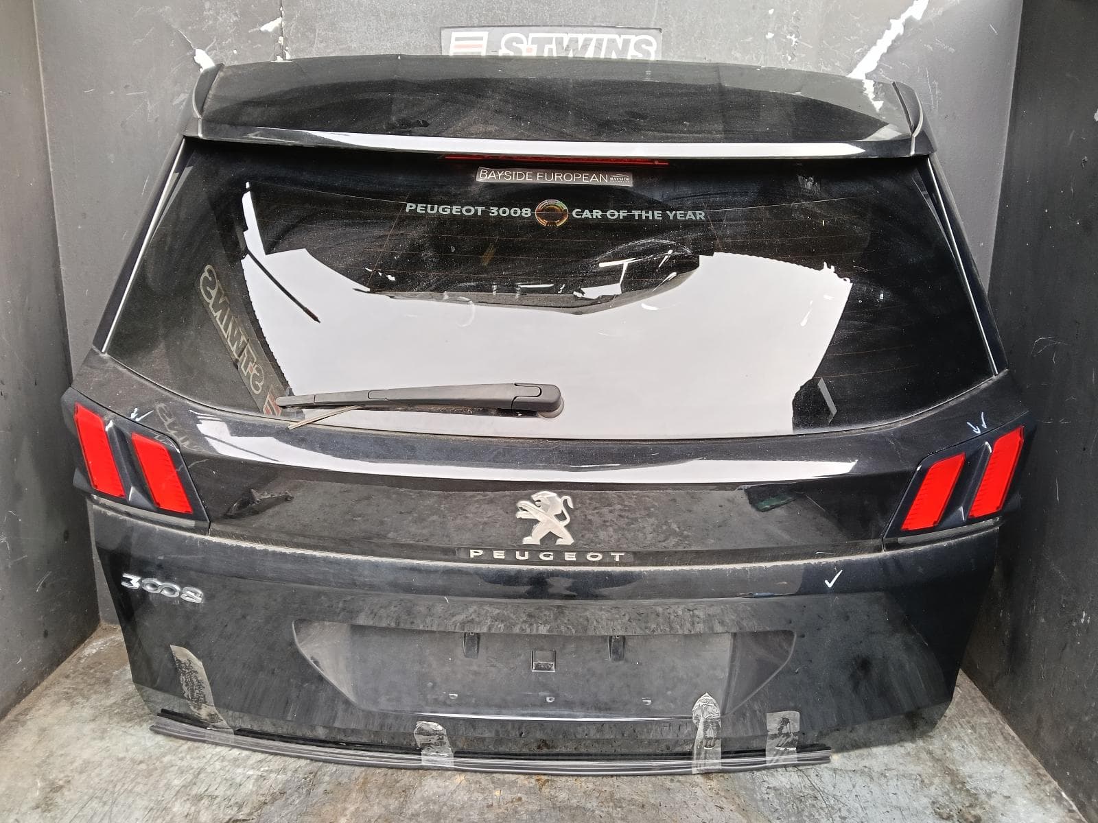 Used auto part listing image: 2017 PEUGEOT 3008 BOOTLID TAILGATE TAILGATE, P84, NON POWER TYPE, 10/16-10/20 0000407164