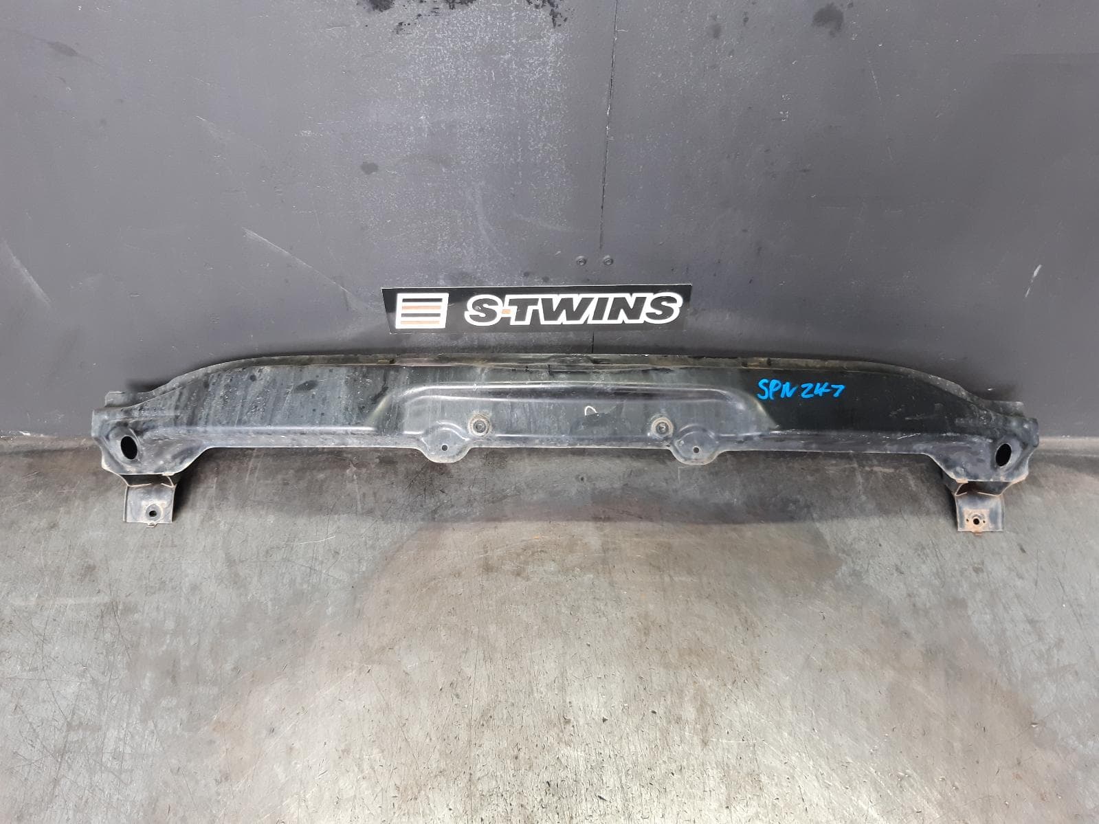 Used auto part listing image: 2015 MITSUBISHI CHALLENGER F BAR REINFORC BRACK MAIN REINFORCEMENT, KH/PB-PC, 11/09-12/15 0000361786
