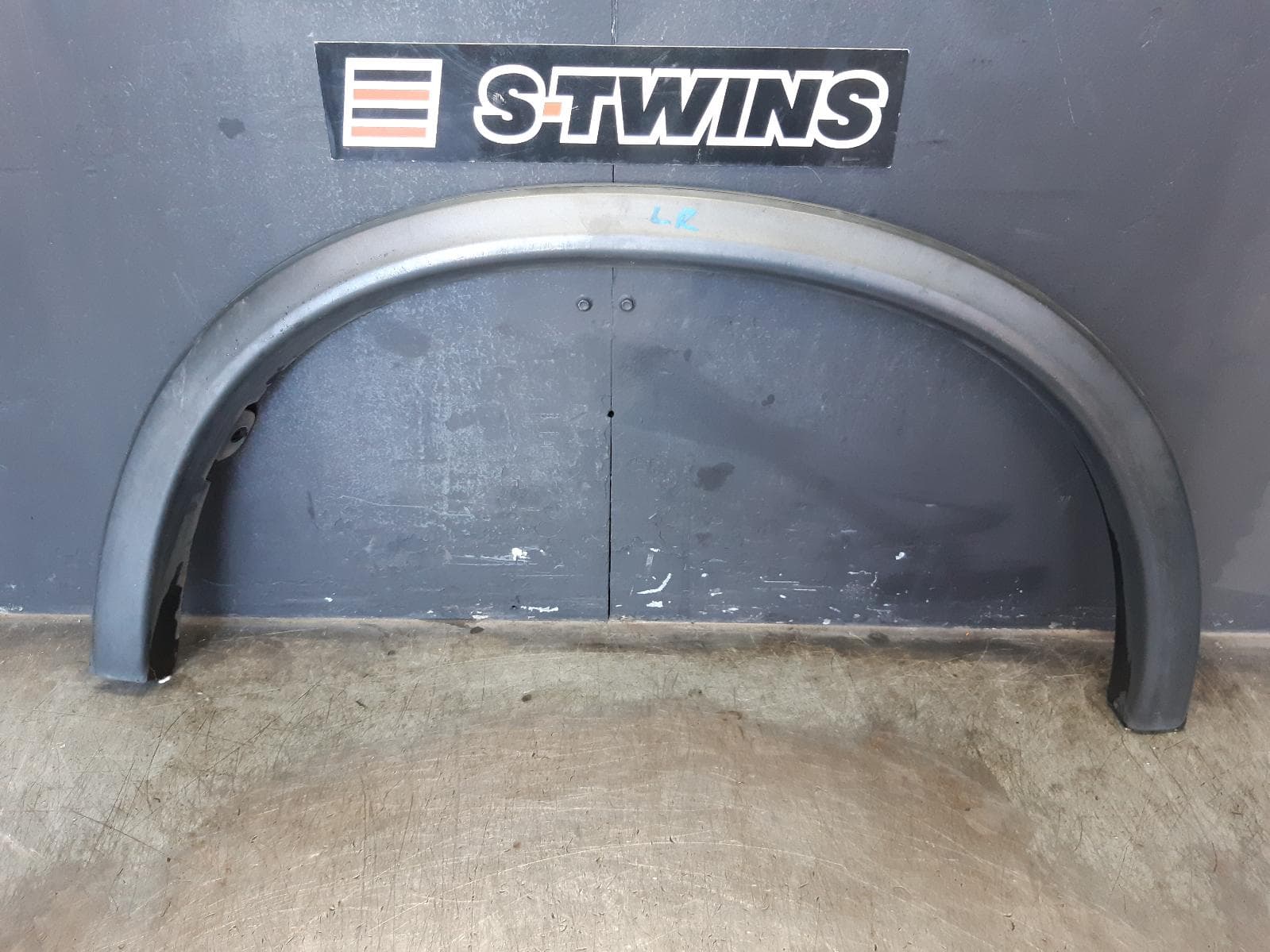 Used auto part listing image: 2017 MITSUBISHI ASX WHEEL ARCH FLARE LH REAR, 11/17-12/19 0000360258