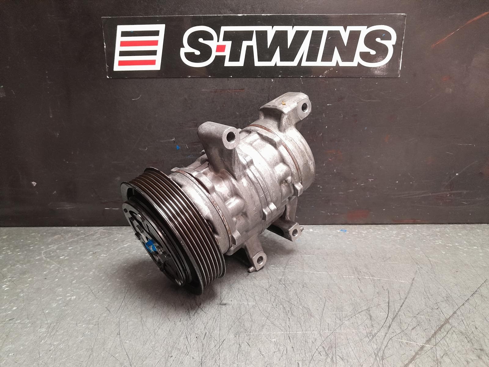 Used auto part listing image: 2015 HONDA HRV A C COMPRESSOR RU5, 1.8, PETROL, 12/14-10/21 0000372262