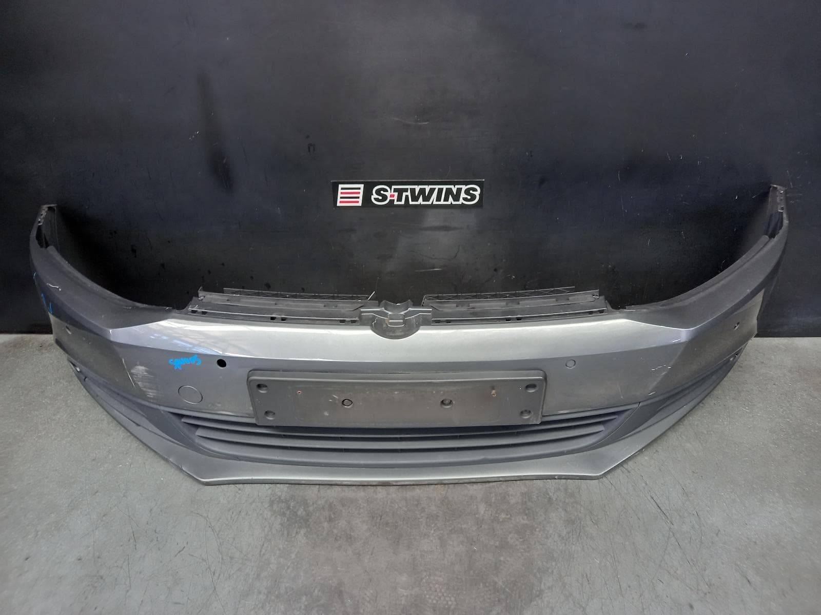 Used auto part listing image: 2012 VOLKSWAGEN JETTA FRONT BUMPER 1B, W/ PARK SENSORS TYPE, 02/11-10/14 0000361729
