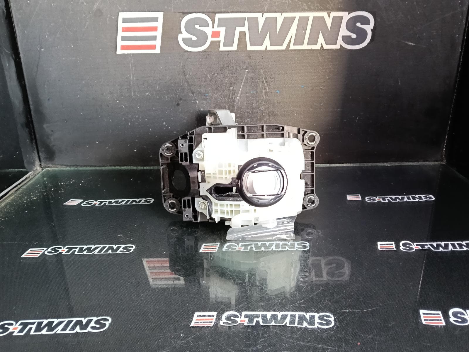 Used auto part listing image: 2024 MAZDA MX5 GEAR STICK SHIFTER ND, 08/15- 0000388603
