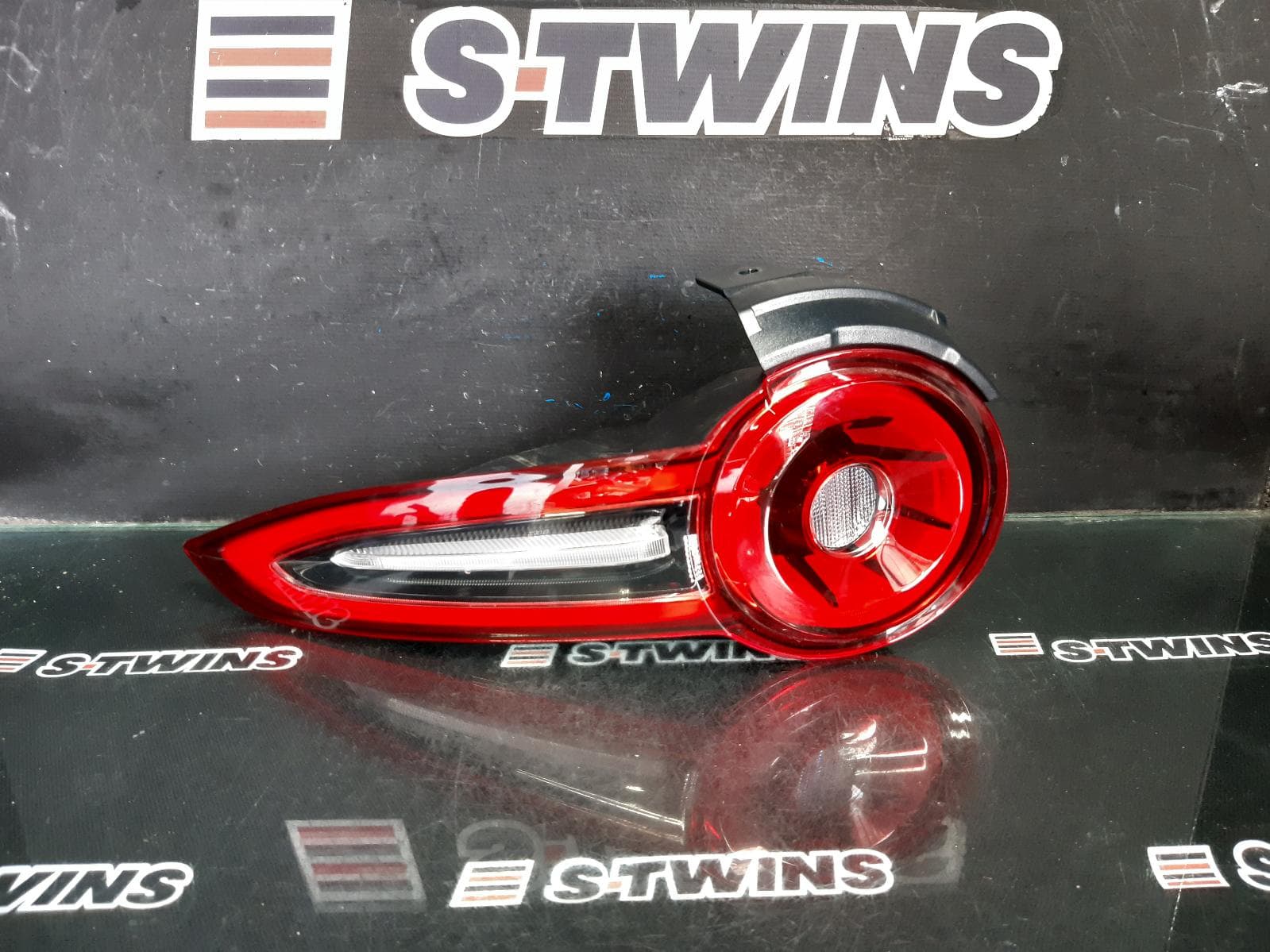 Used auto part listing image: 2024 MAZDA MX5 LEFT TAILLIGHT ND SERIES, IN BODY, W/ LED TYPE, 12/23- 0000362115
