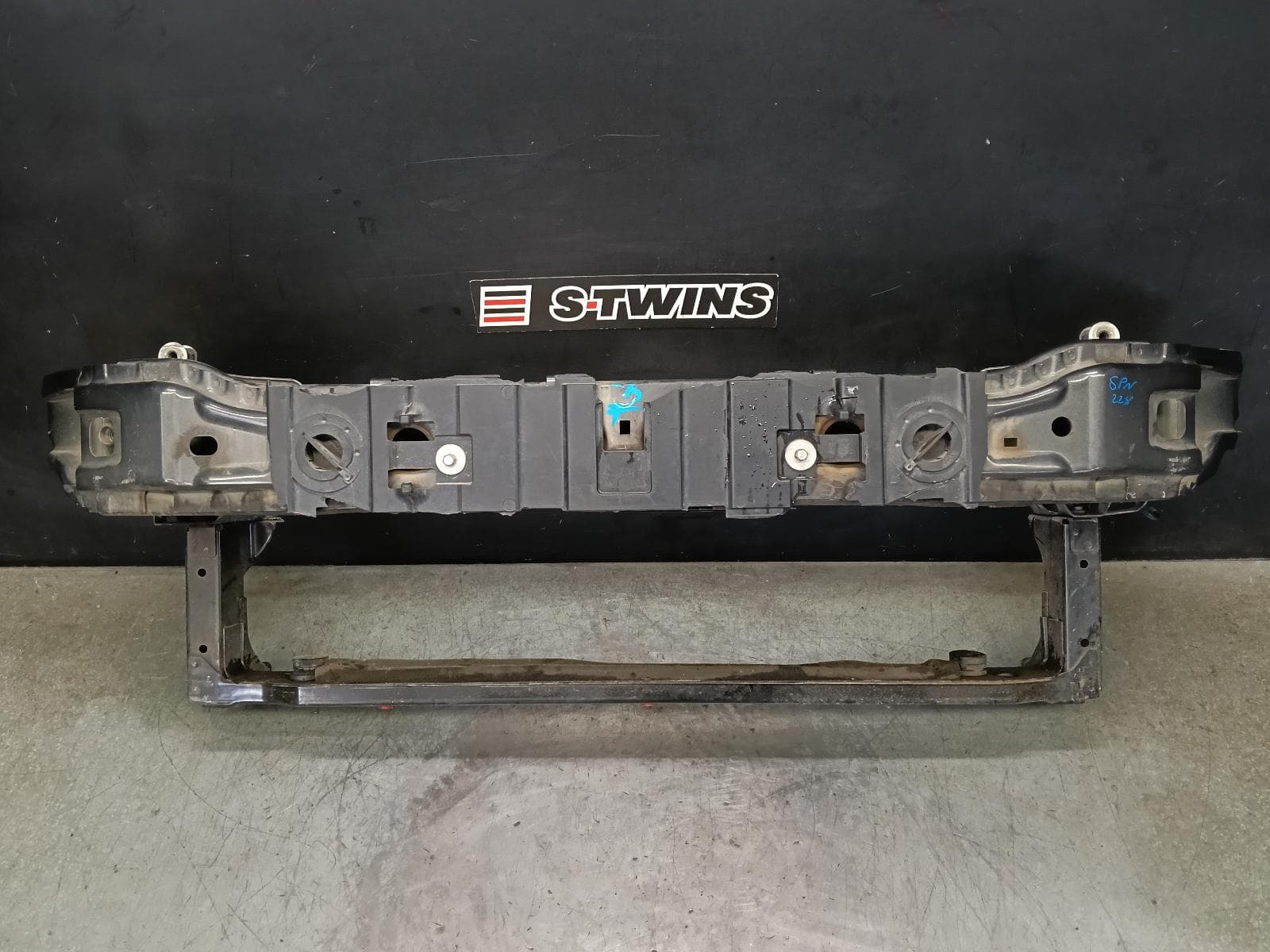 Used auto part listing image: 2015 FORD KUGA F BAR REINFORC BRACK TF, MAIN REINFORCEMENT, 11/12-09/16 0000397448