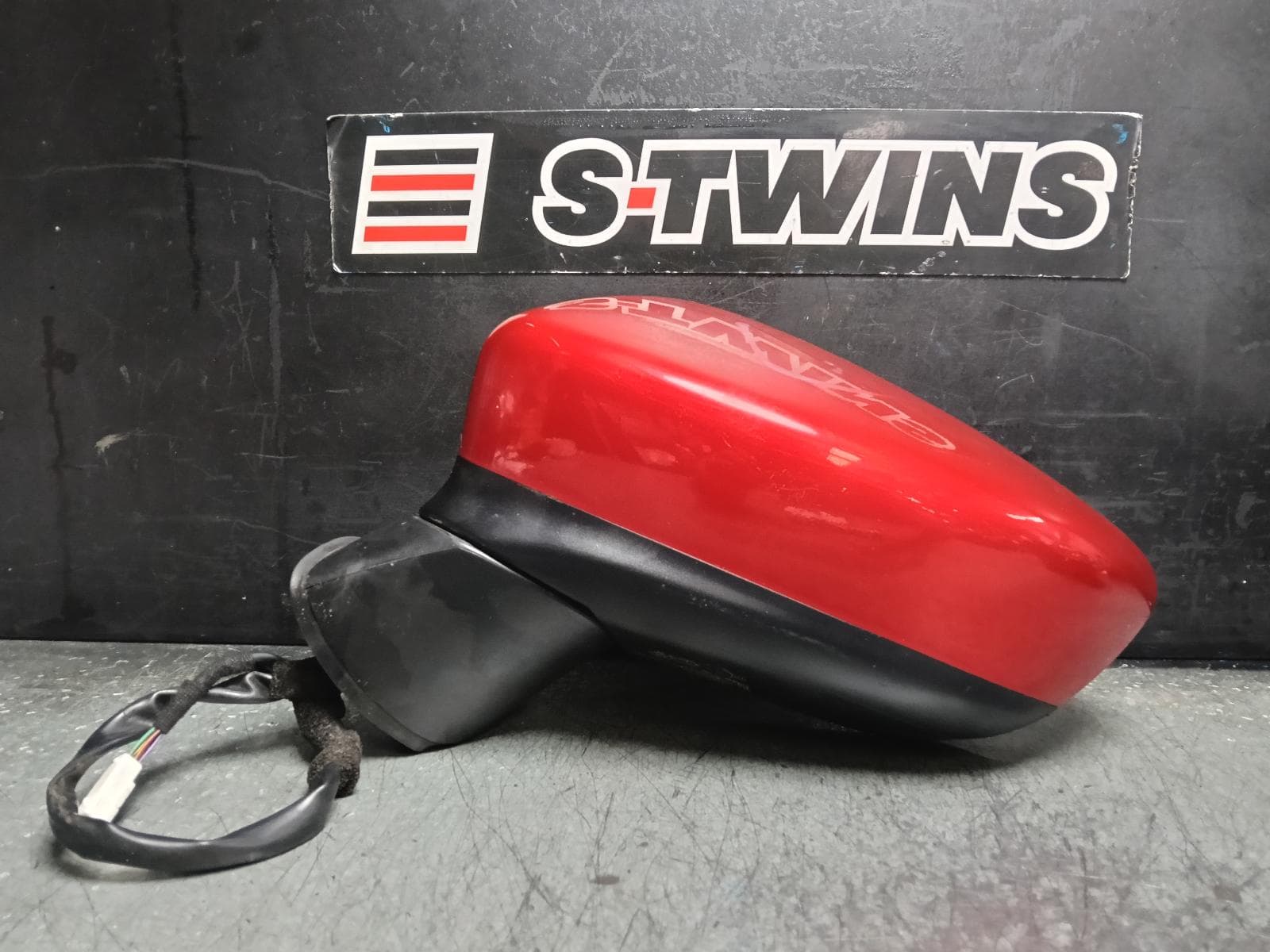 Used auto part listing image: 2013 MAZDA 6 LEFT DOOR MIRROR GJ, MANUAL FOLD, W/ BLIND SPOT MONITOR TYPE, 11/12-09/14 0000409247