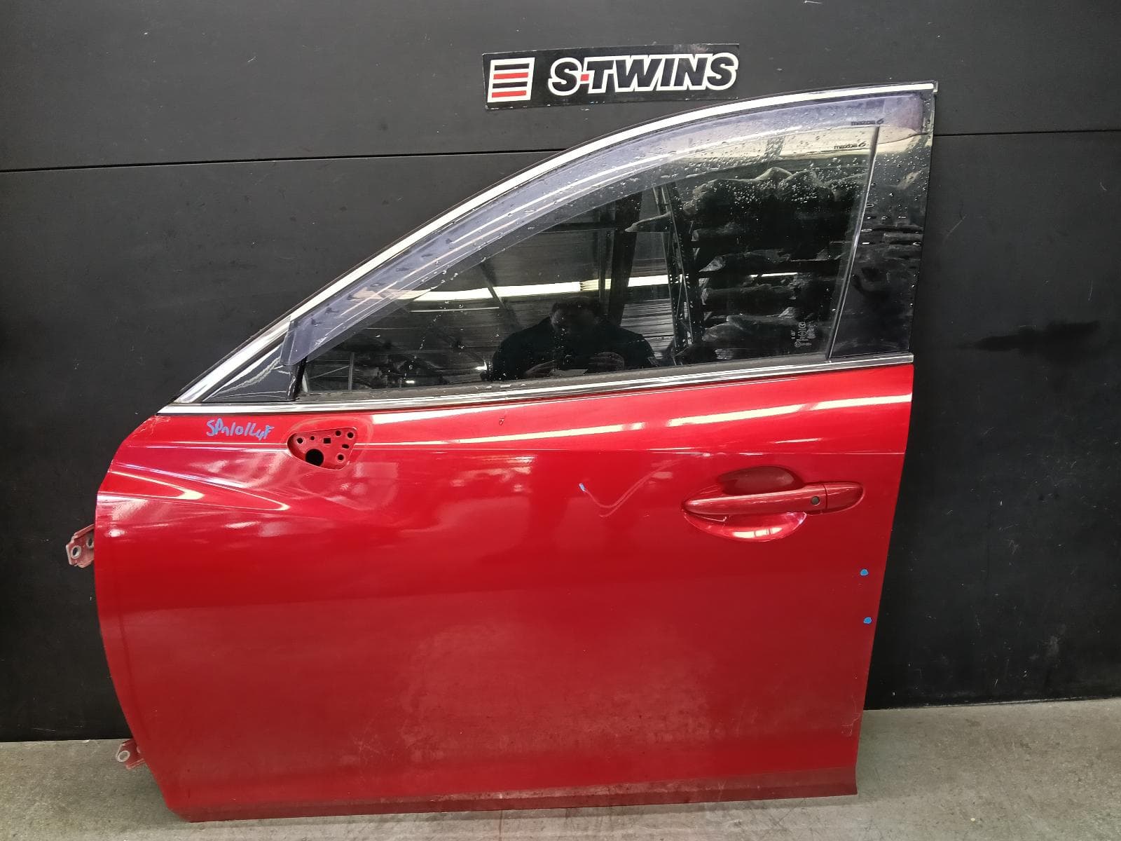 Used auto part listing image: 2013 MAZDA 6 LEFT FRONT DOOR GJ-GL, 11/12-12/24 0000409248