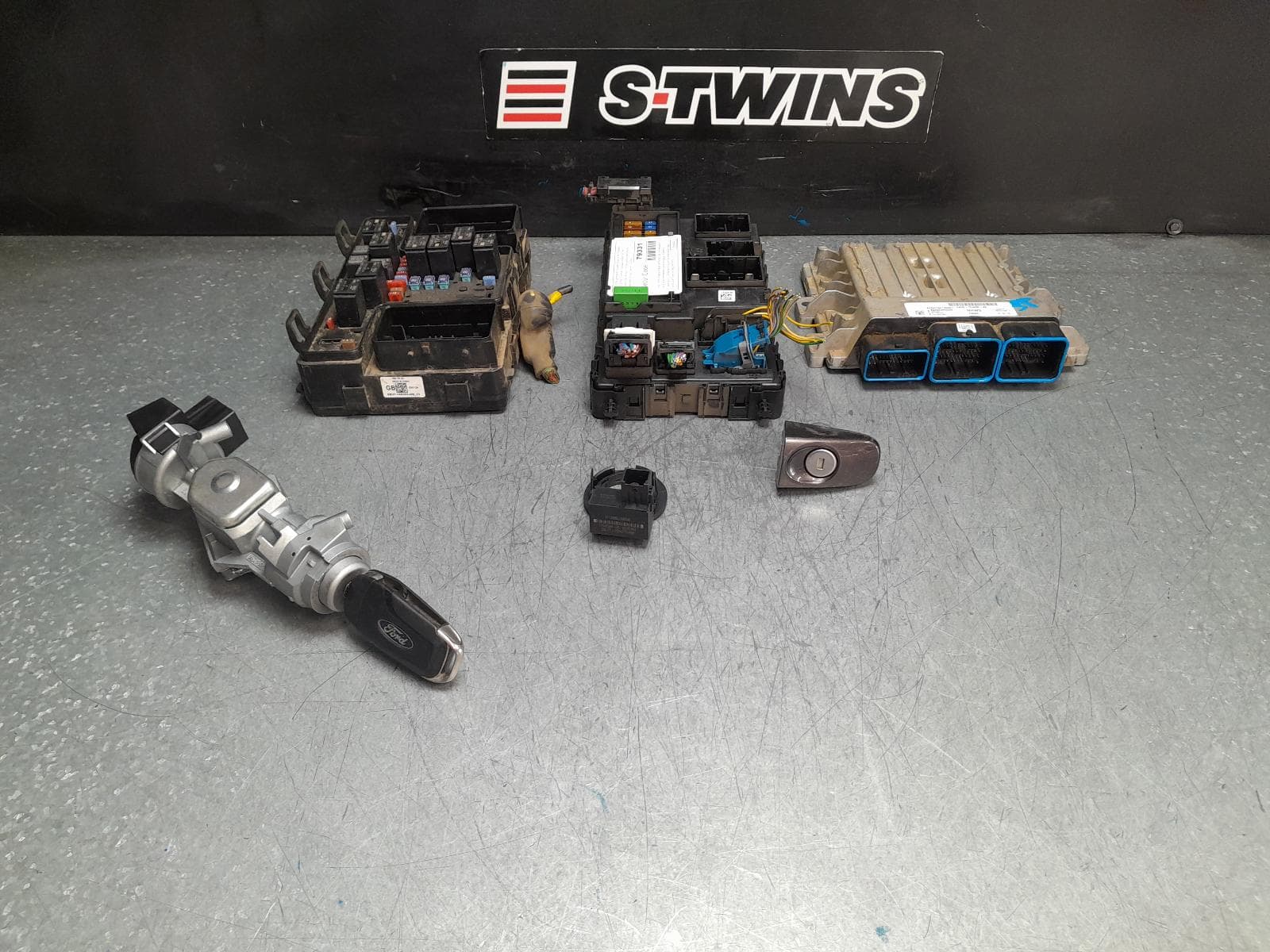 Used auto part listing image: 2016 FORD RANGER PX SERIES 2-3, ENGINE ECU, 2.2/3.2, P4AT/P5AT, DIESEL, SEC SET (ECU/IMM/READER/KEY), P/N EB3Z12A650D, 06/15-04/22 0000378617