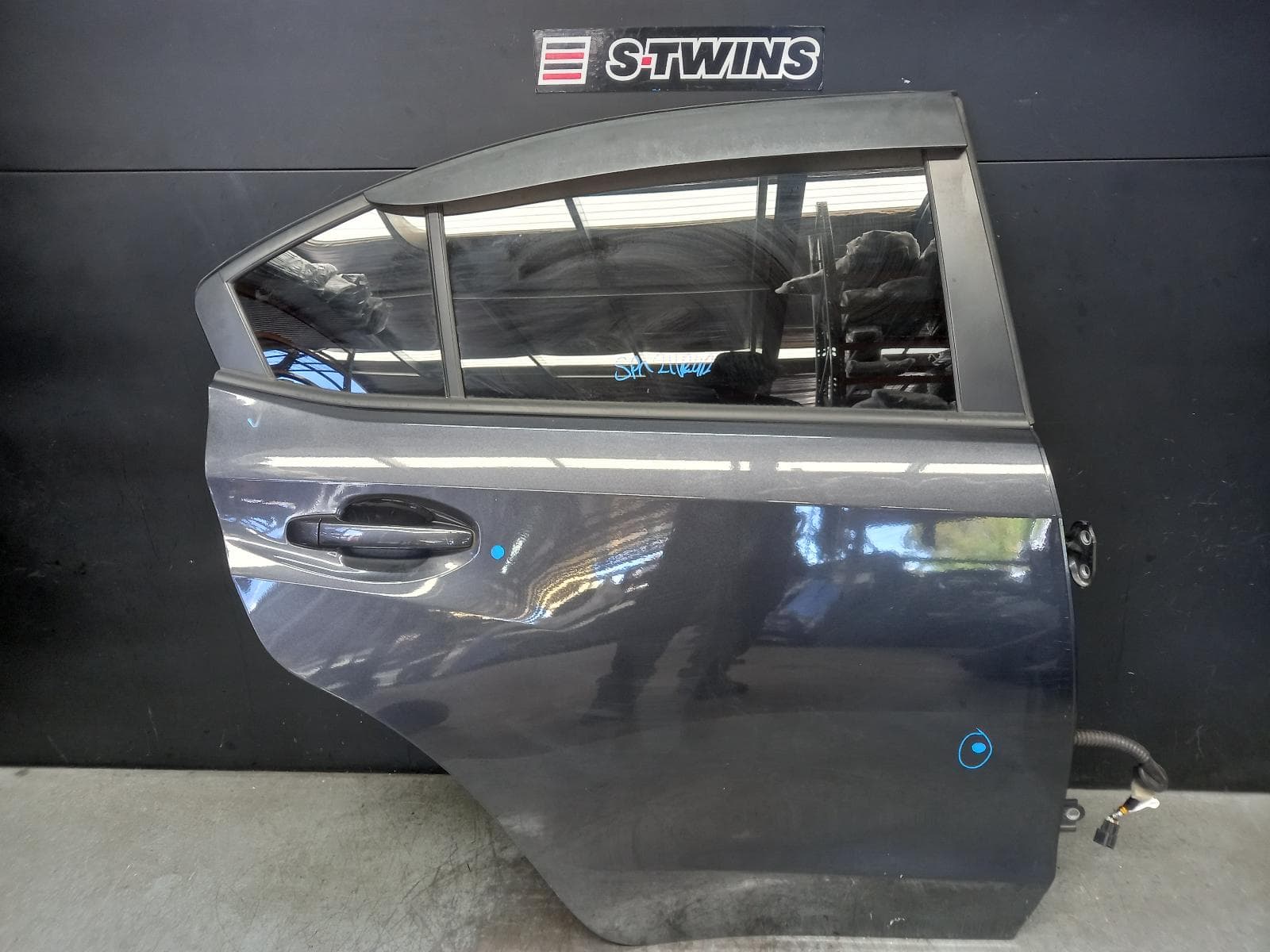 Used auto part listing image: 2017 SUBARU WRX RIGHT REAR DOOR SLIDING V1, 03/14-10/21 0000383648