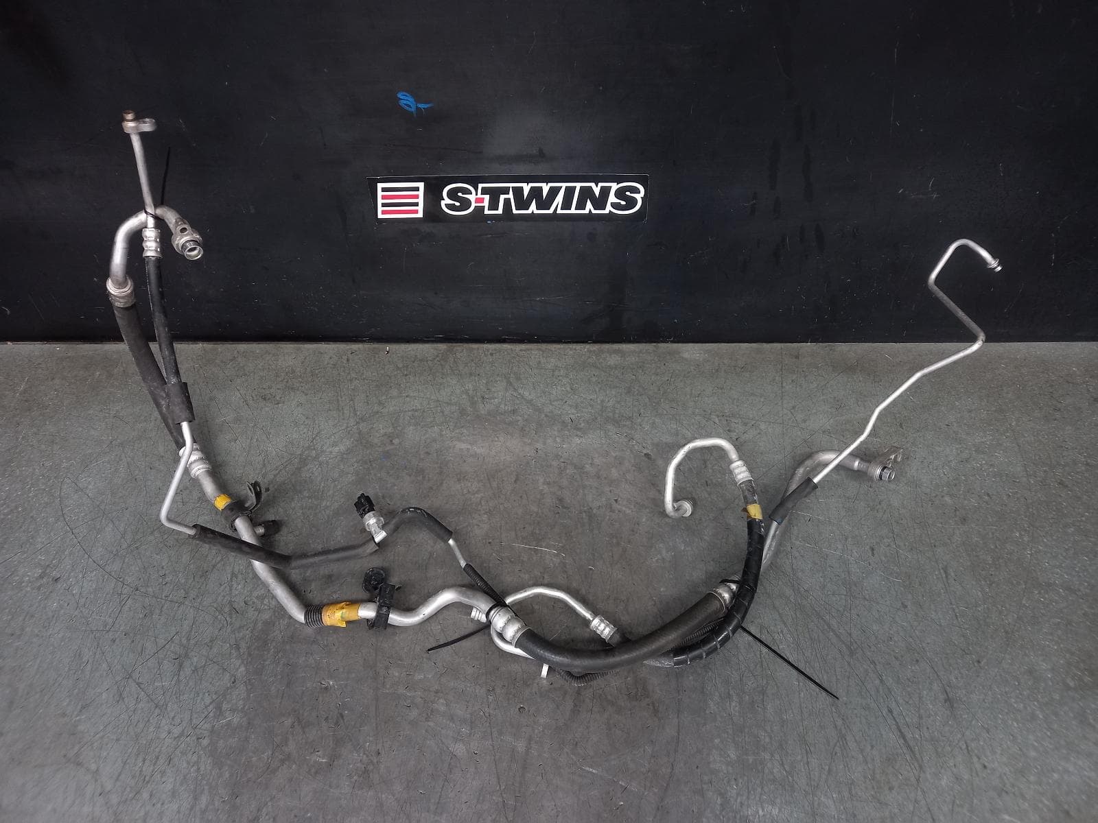 Used auto part listing image: 2016 MAZDA CX5 A C HOSES DIESEL, 2.2, UNDER BONNET SET, KE, 02/12-12/16 0000367897
